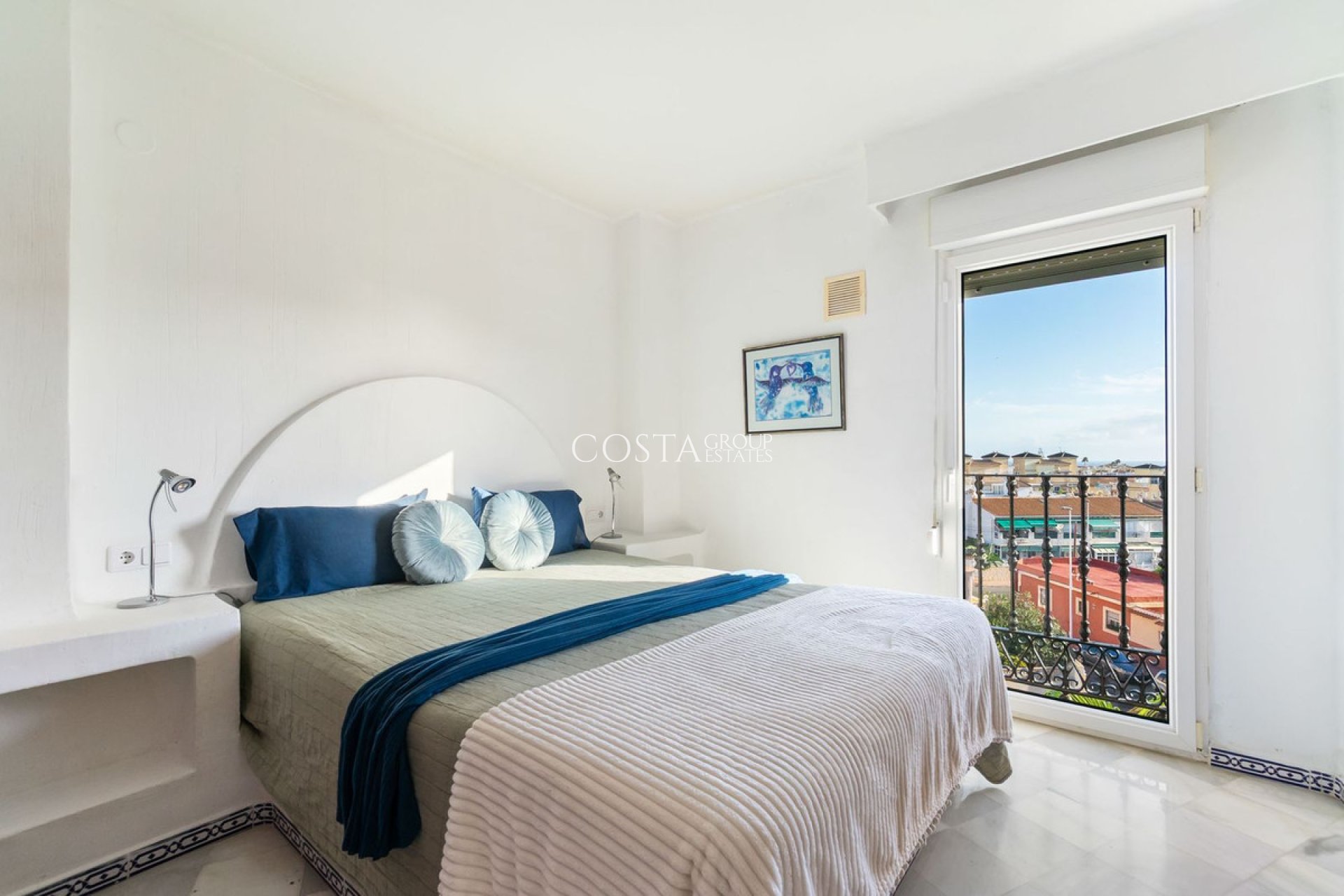 Resale - Apartments -
Torrevieja - Torrevieja Centro