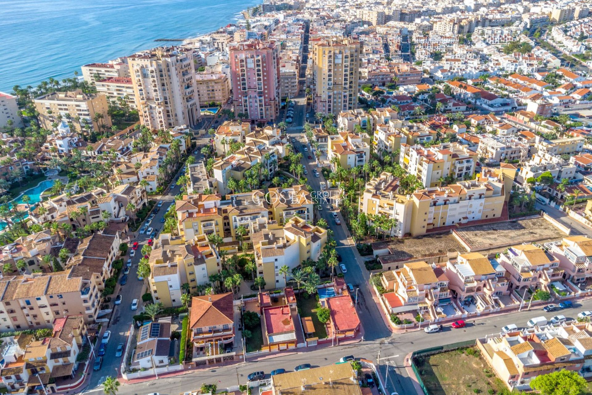 Resale - Apartments -
Torrevieja - Torrevieja Centro