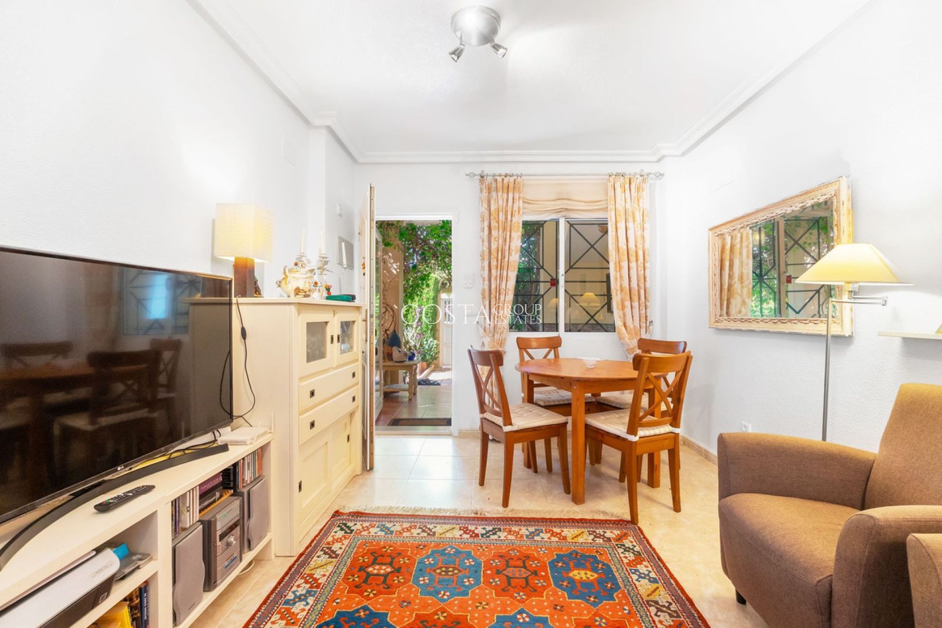 Resale - Apartments -
Torrevieja - Torrevieja Centro