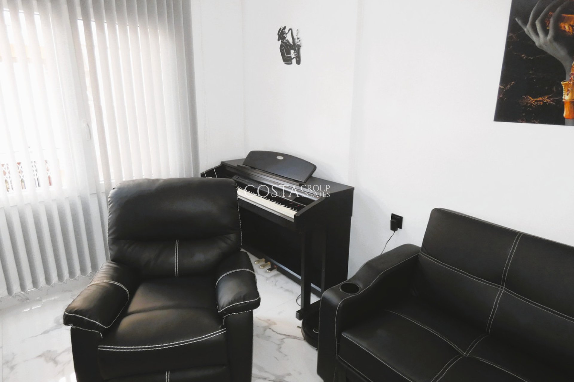 Resale - Apartments -
Torrevieja - Torrevieja Centro