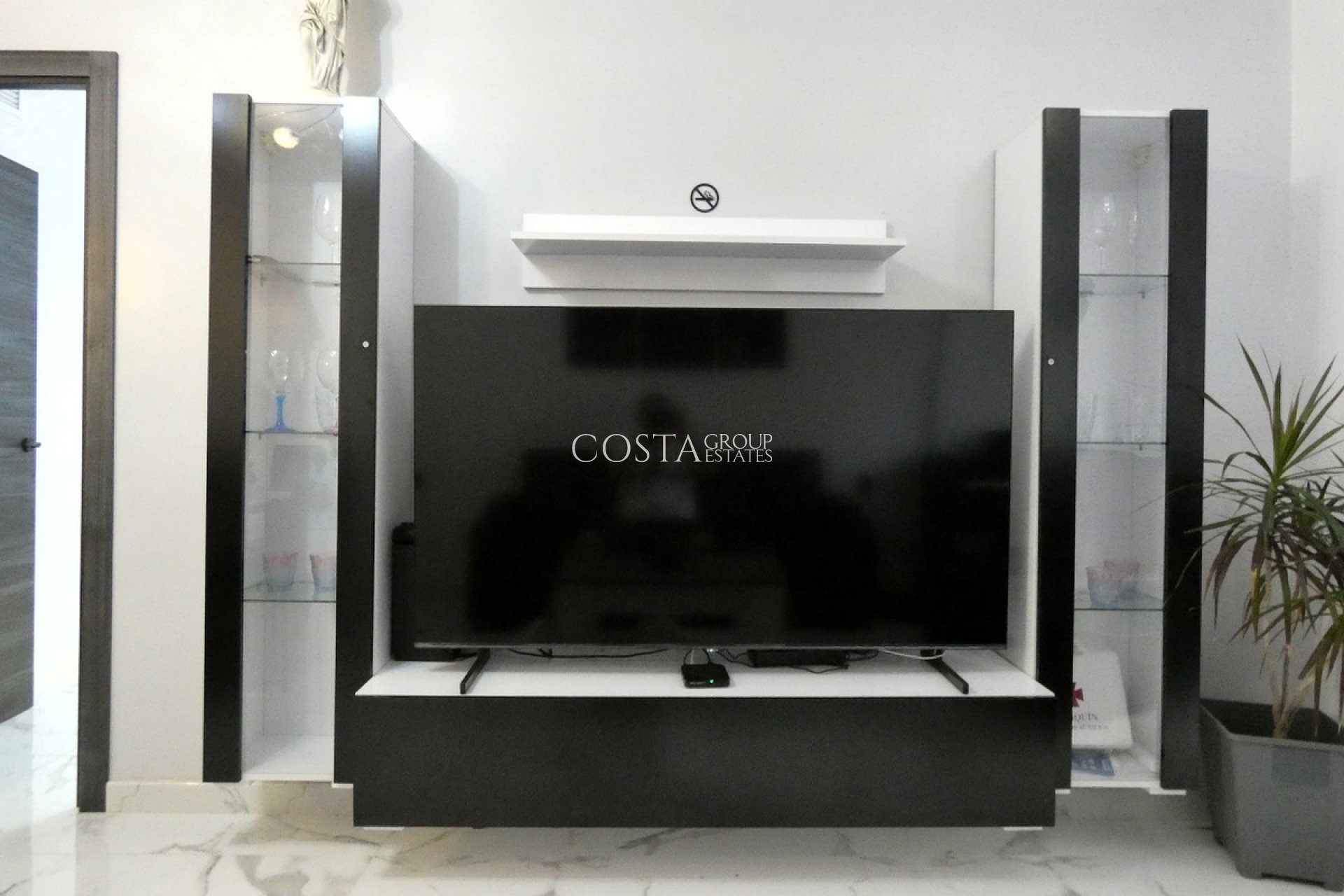 Resale - Apartments -
Torrevieja - Torrevieja Centro