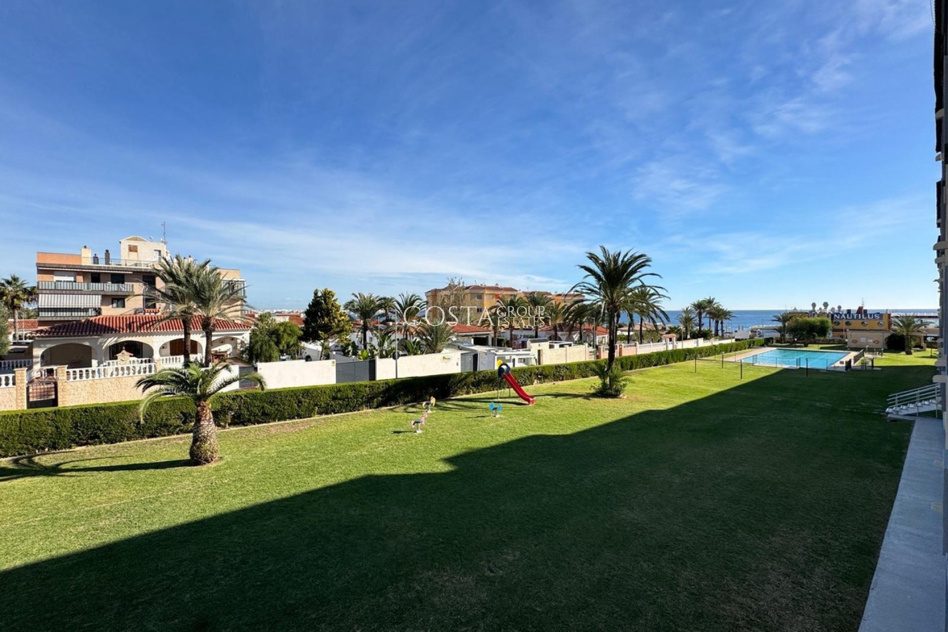 Resale - Apartments -
Torrevieja - Torrevieja Centro