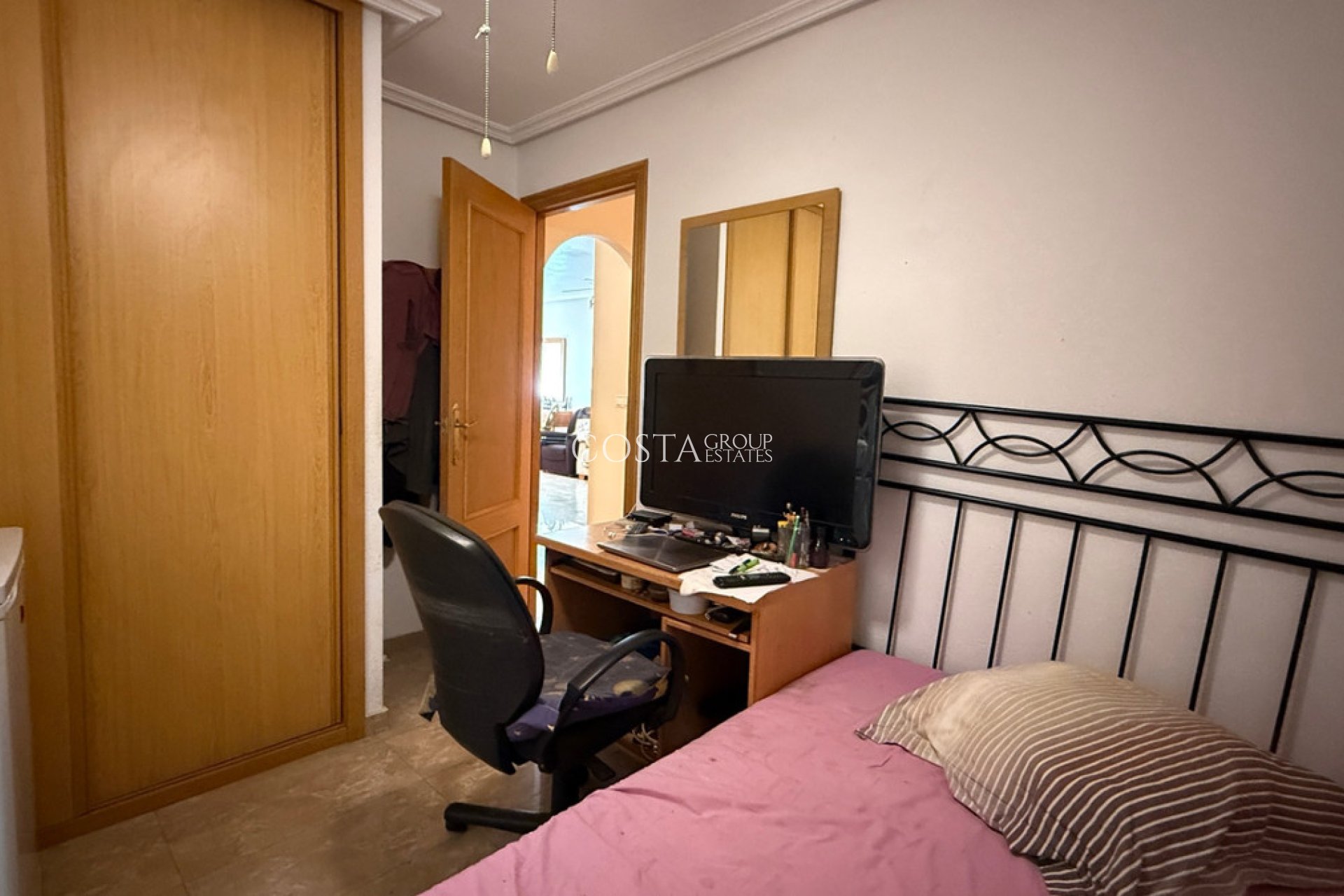 Resale - Apartments -
Torrevieja - Torrevieja Centro