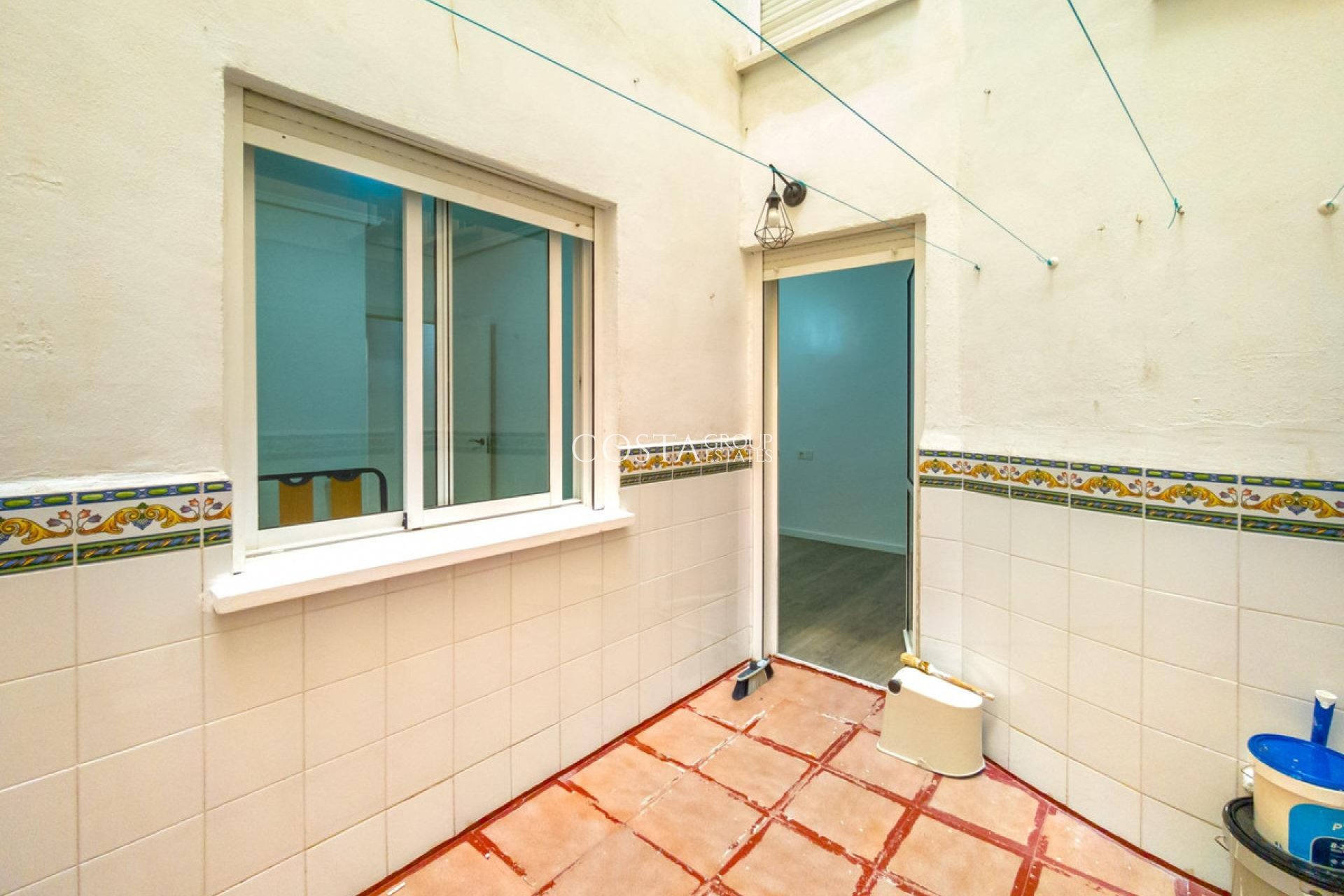 Resale - Apartments -
Torrevieja - Torrevieja Centro