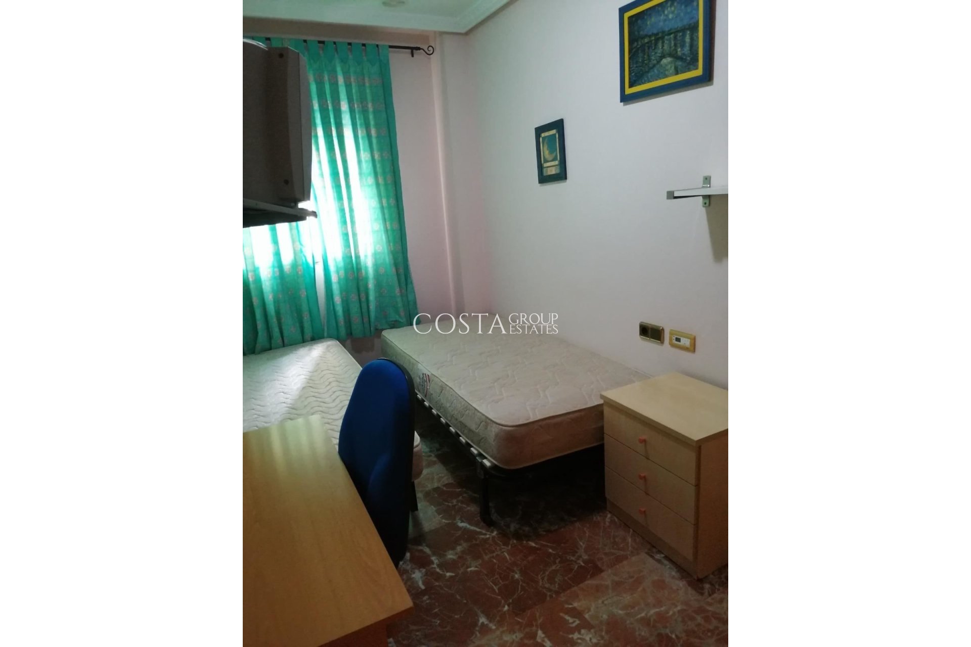 Resale - Apartments -
Torrevieja - Torrevieja Centro