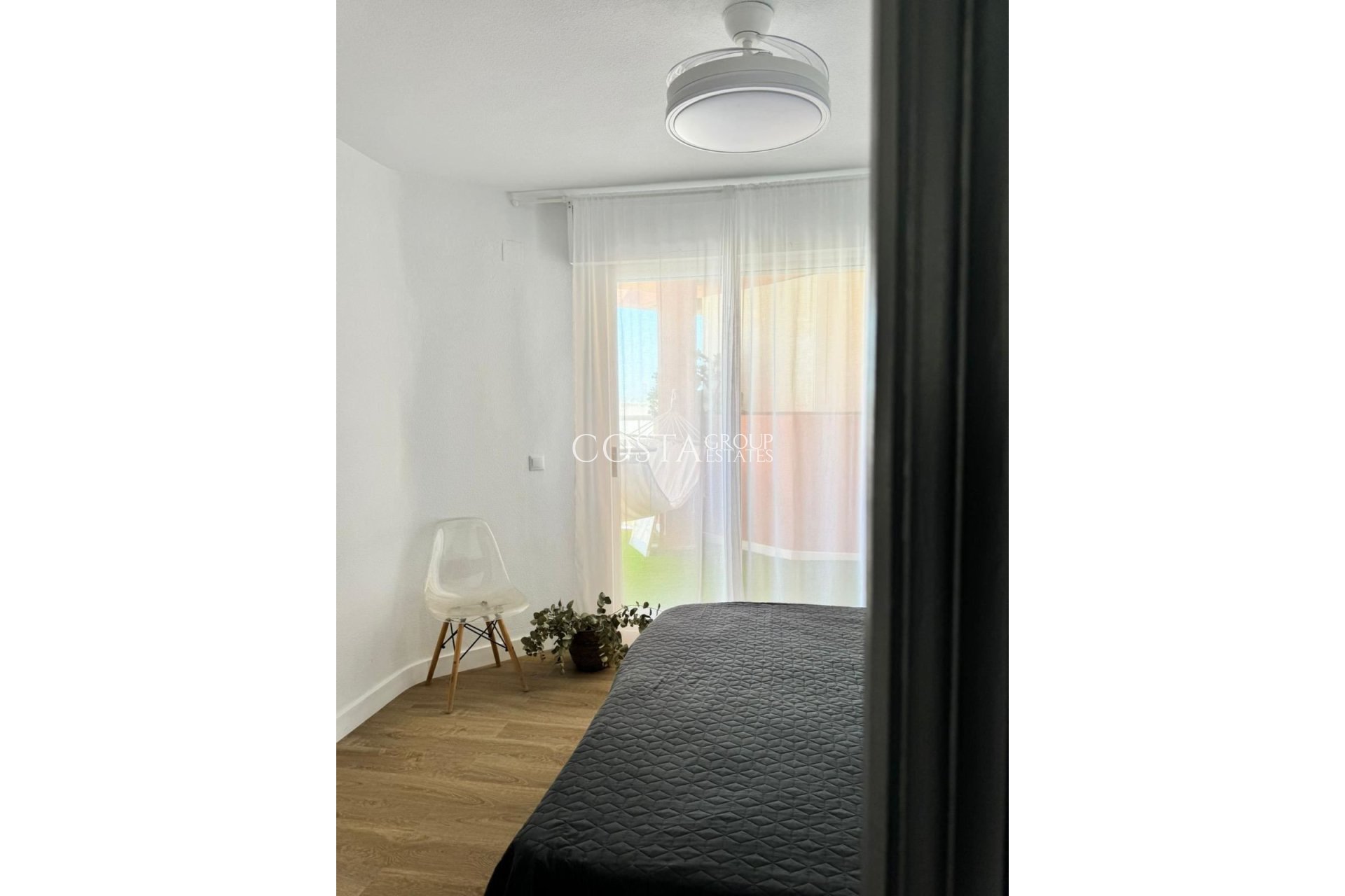 Resale - Apartments -
Torrevieja - Torrevieja Centro