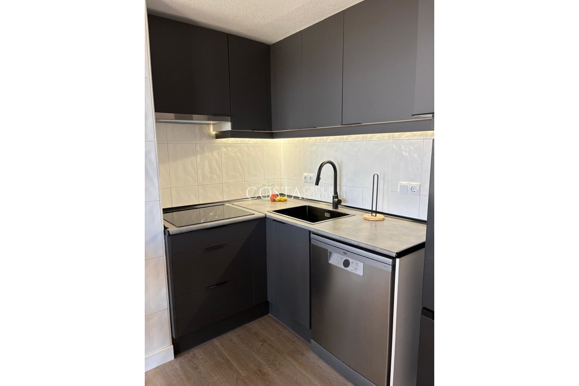 Resale - Apartments -
Torrevieja - Torrevieja Centro