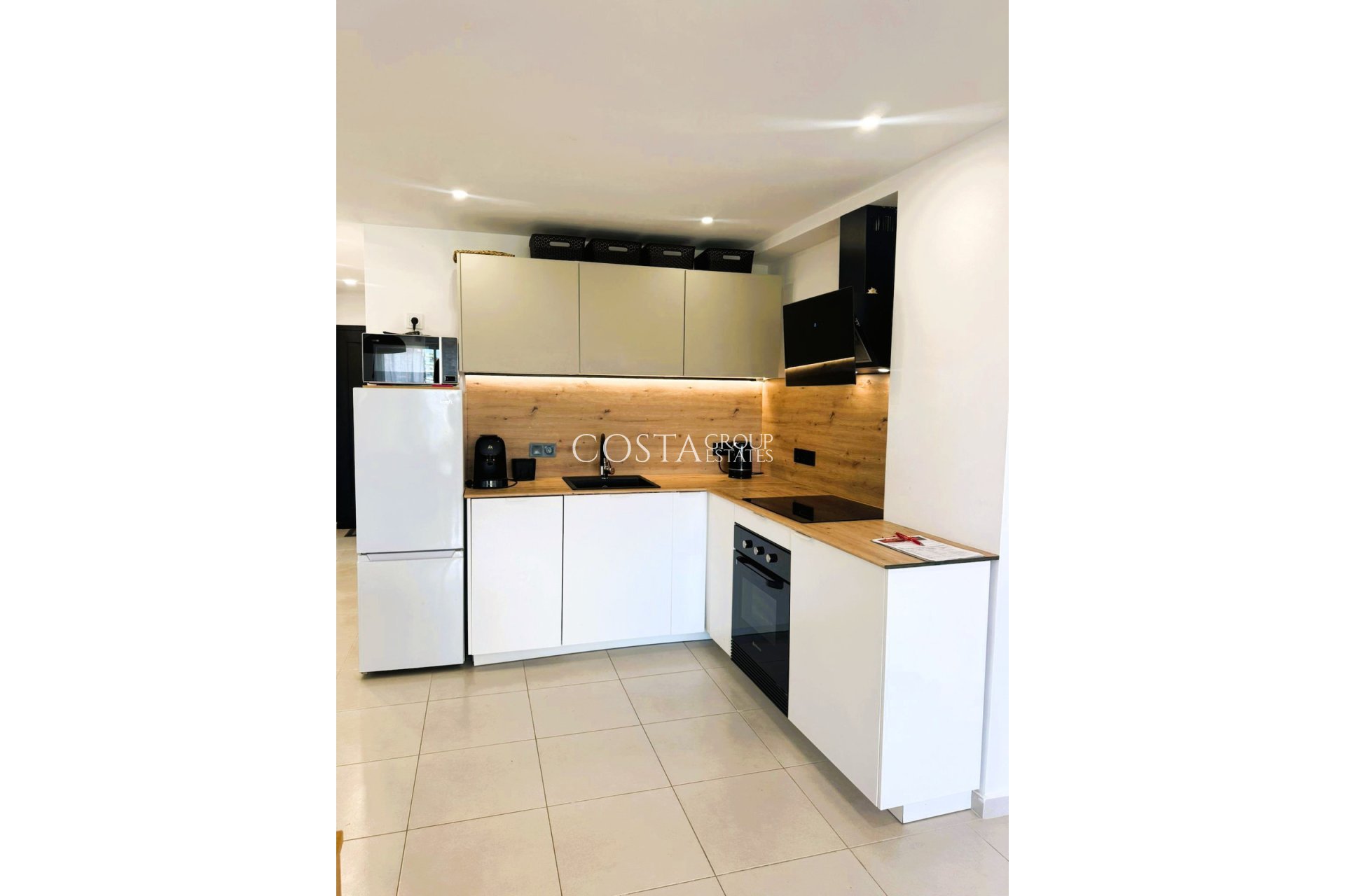 Resale - Apartments -
Torrevieja - Torrevieja Centro