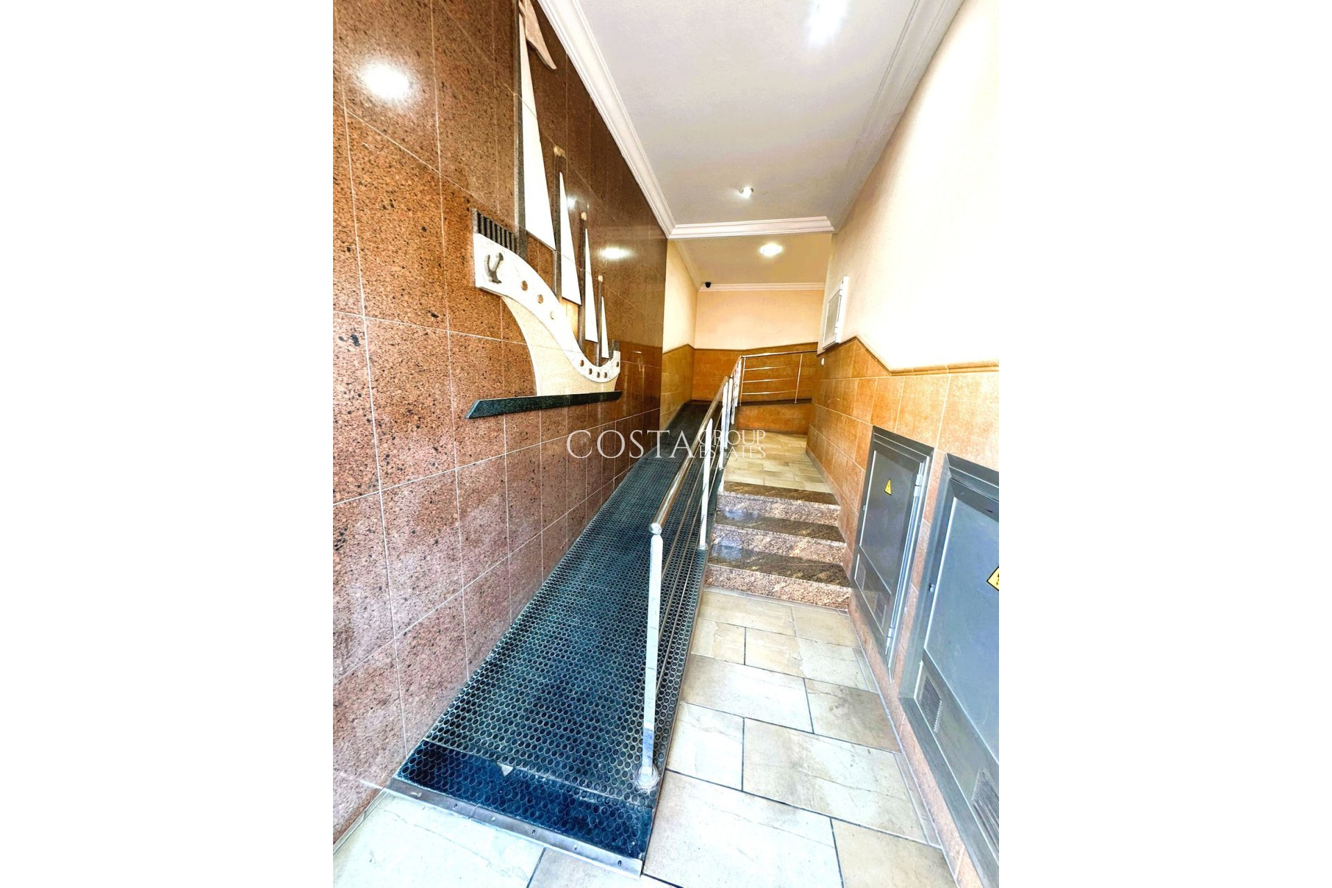 Resale - Apartments -
Torrevieja - Torrevieja Centro