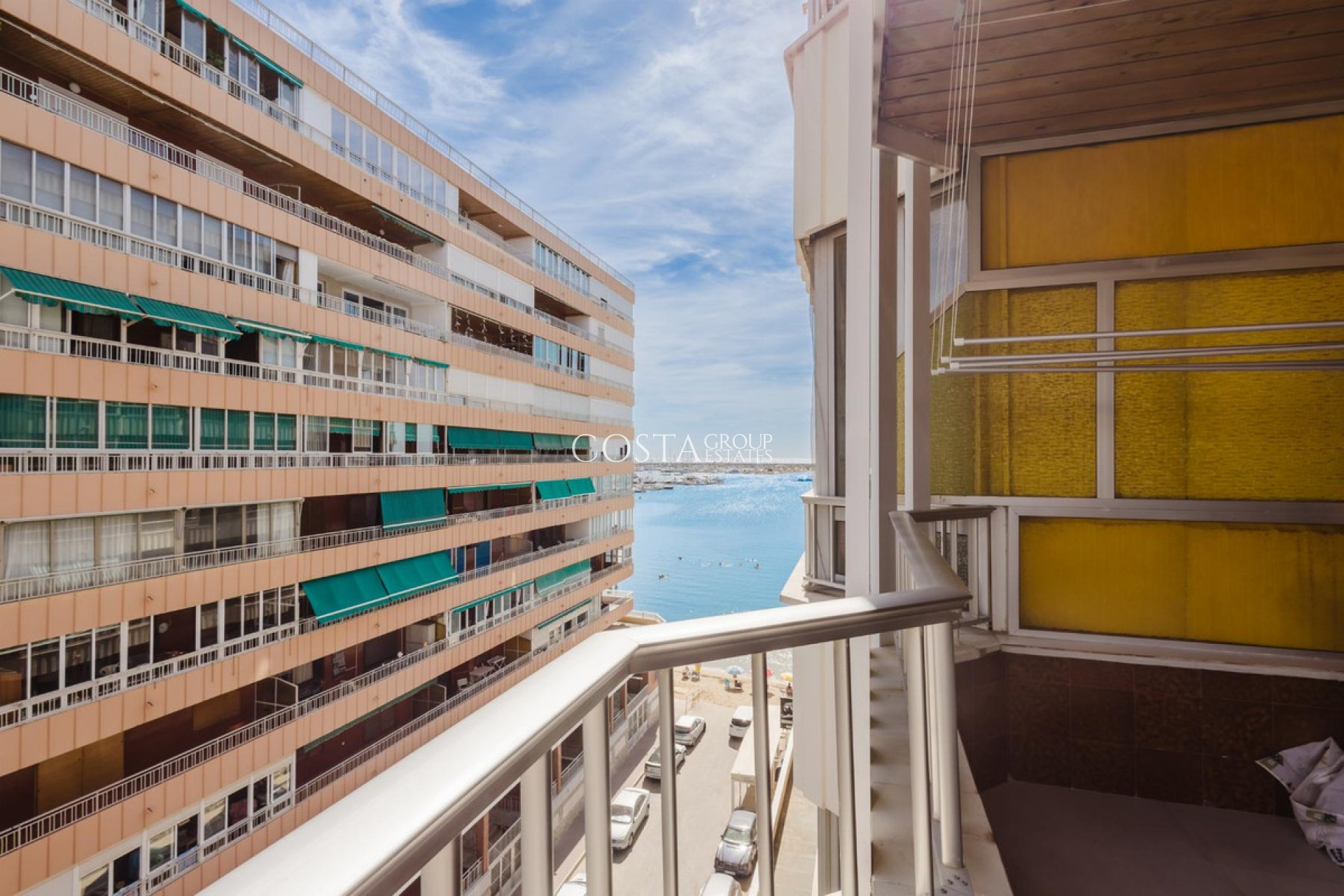 Resale - Apartments -
Torrevieja - Torrevieja Centro