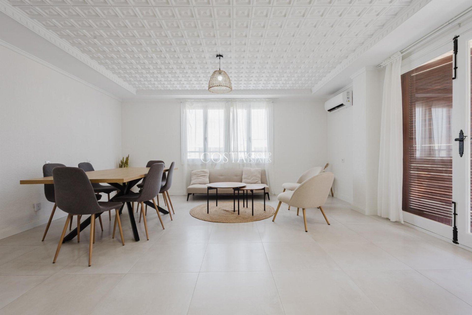 Resale - Apartments -
Torrevieja - Torrevieja Centro