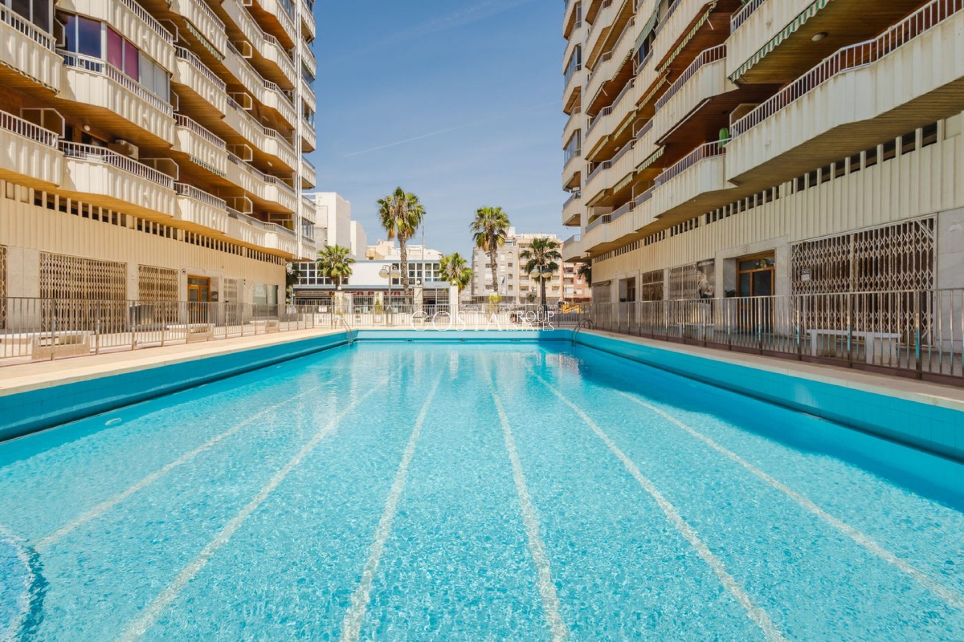 Resale - Apartments -
Torrevieja - Torrevieja Centro