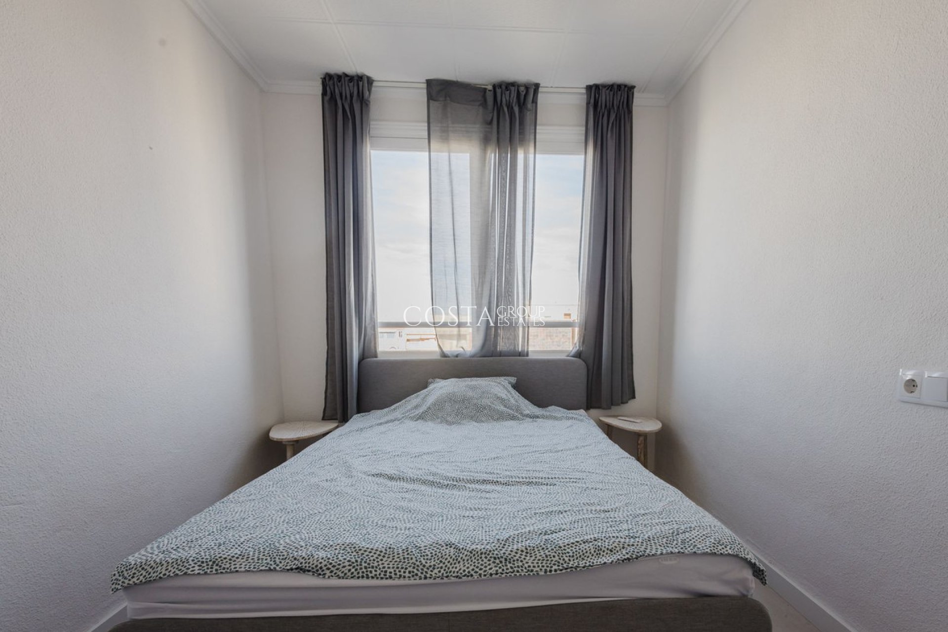 Resale - Apartments -
Torrevieja - Torrevieja Centro