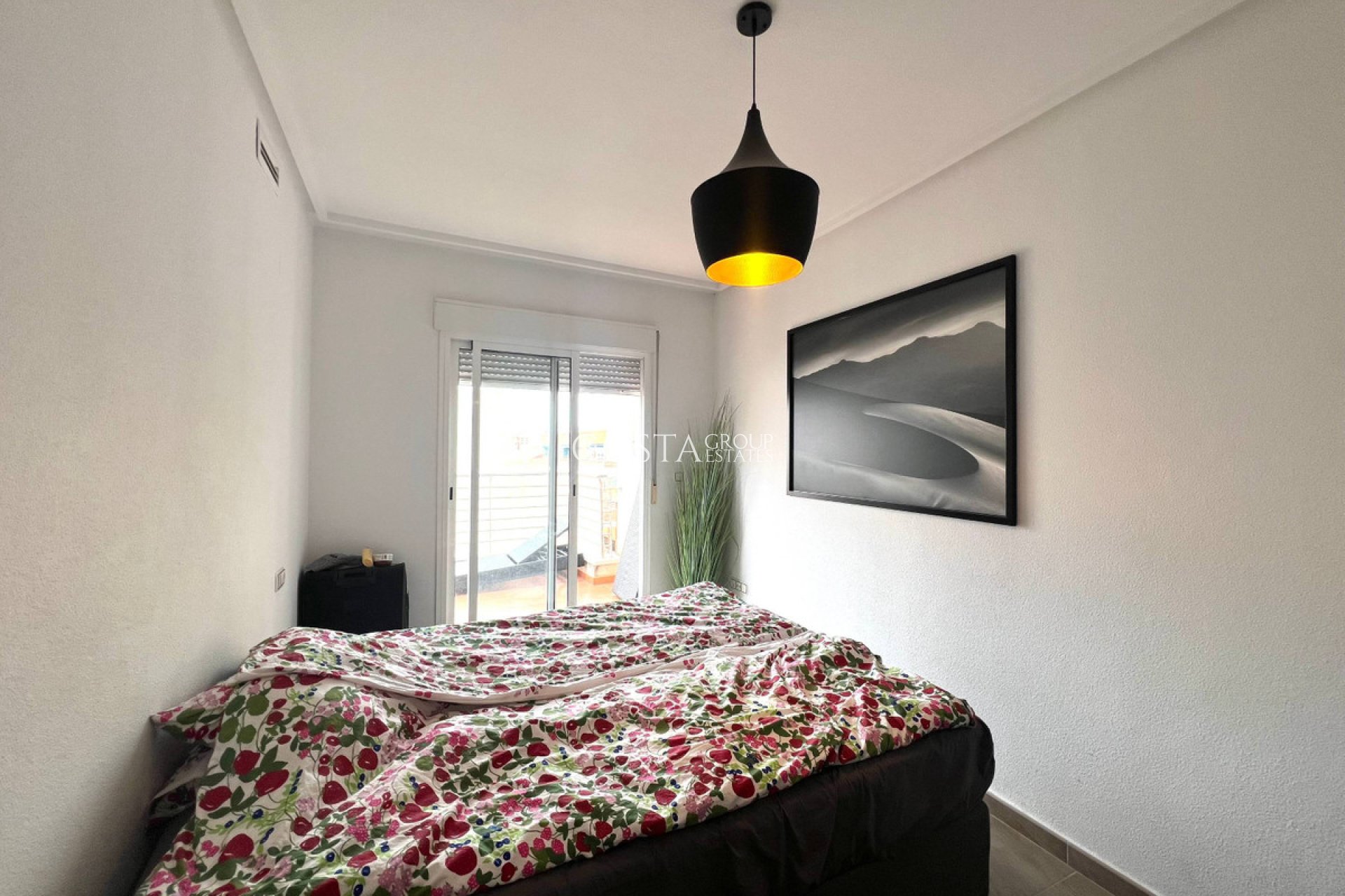 Resale - Apartments -
Torrevieja - Torrevieja Centro