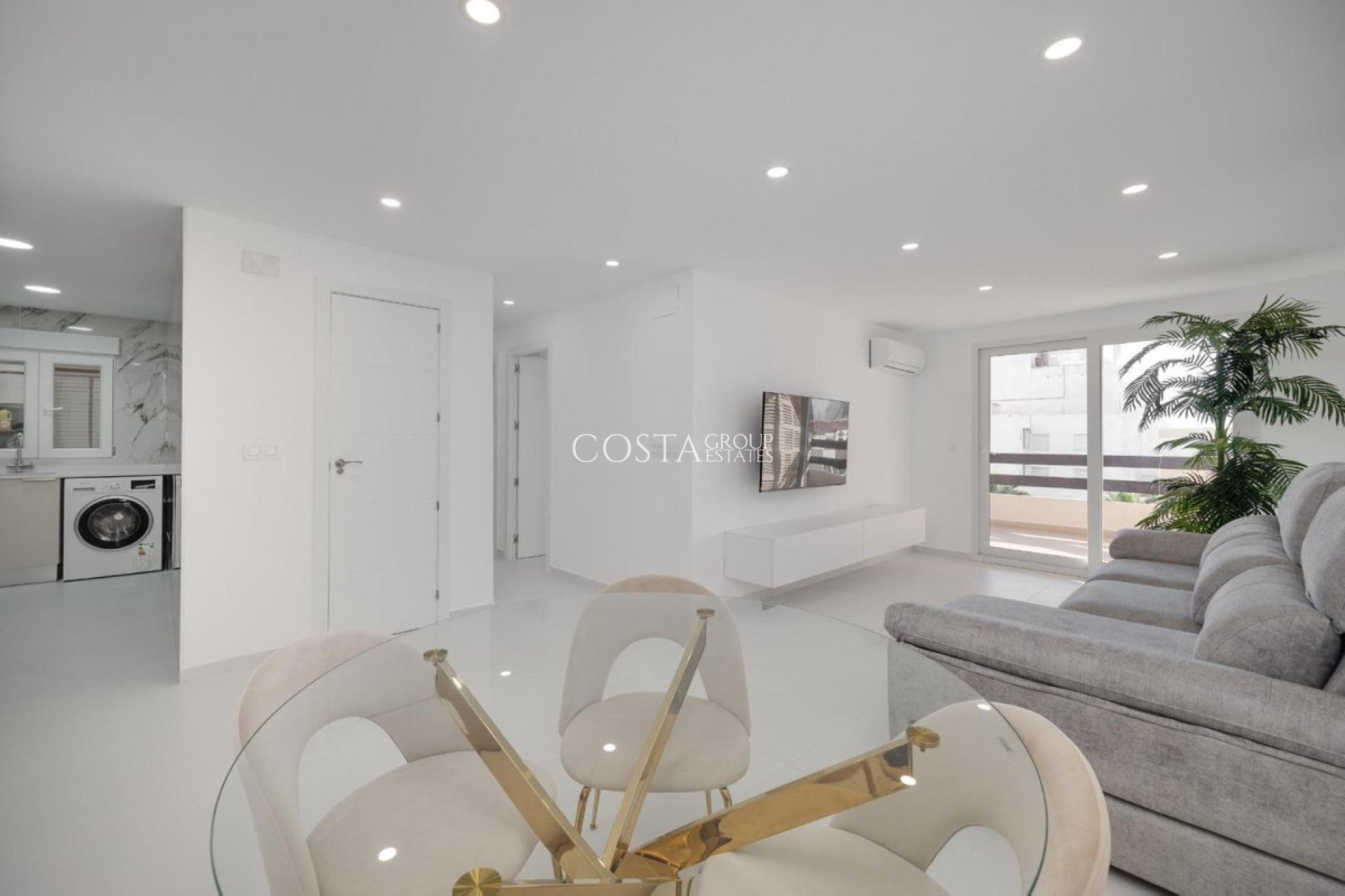 Resale - Apartments -
Torrevieja - Torrevieja Centro