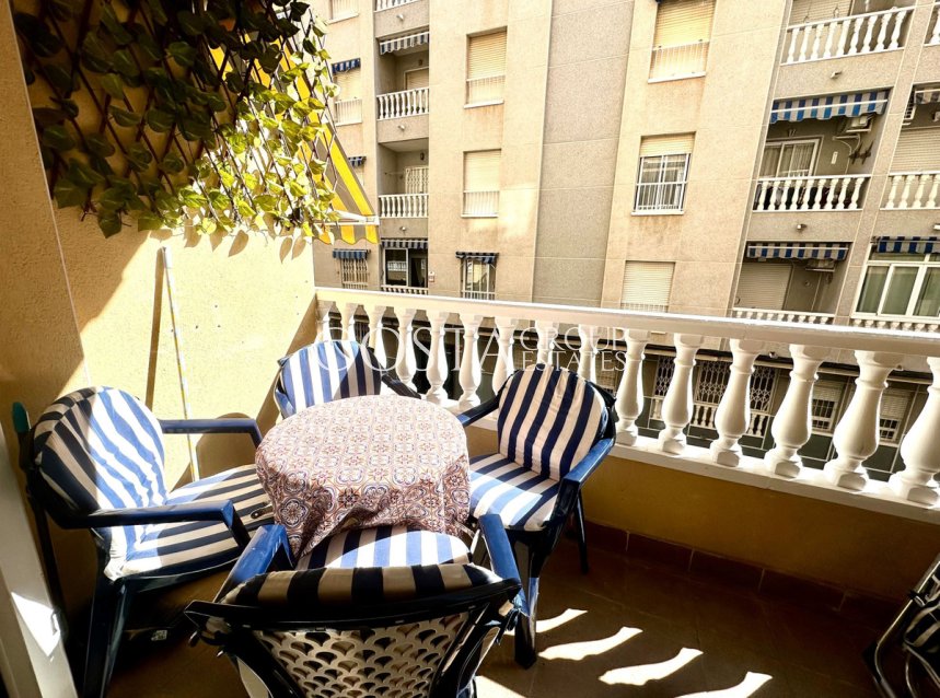 Resale - Apartments -
Torrevieja - Torrevieja Centro