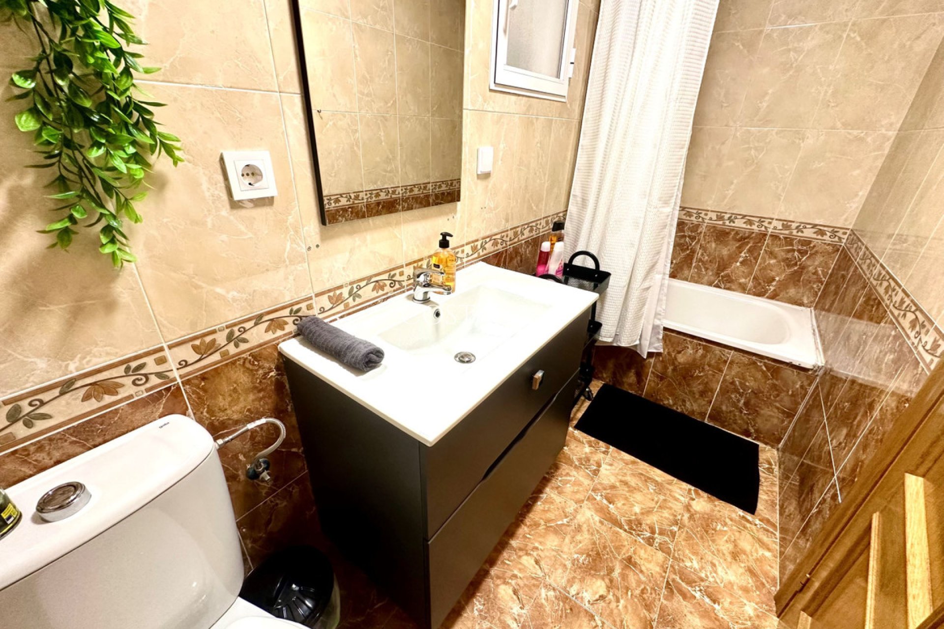 Resale - Apartments -
Torrevieja - Torrevieja Centro