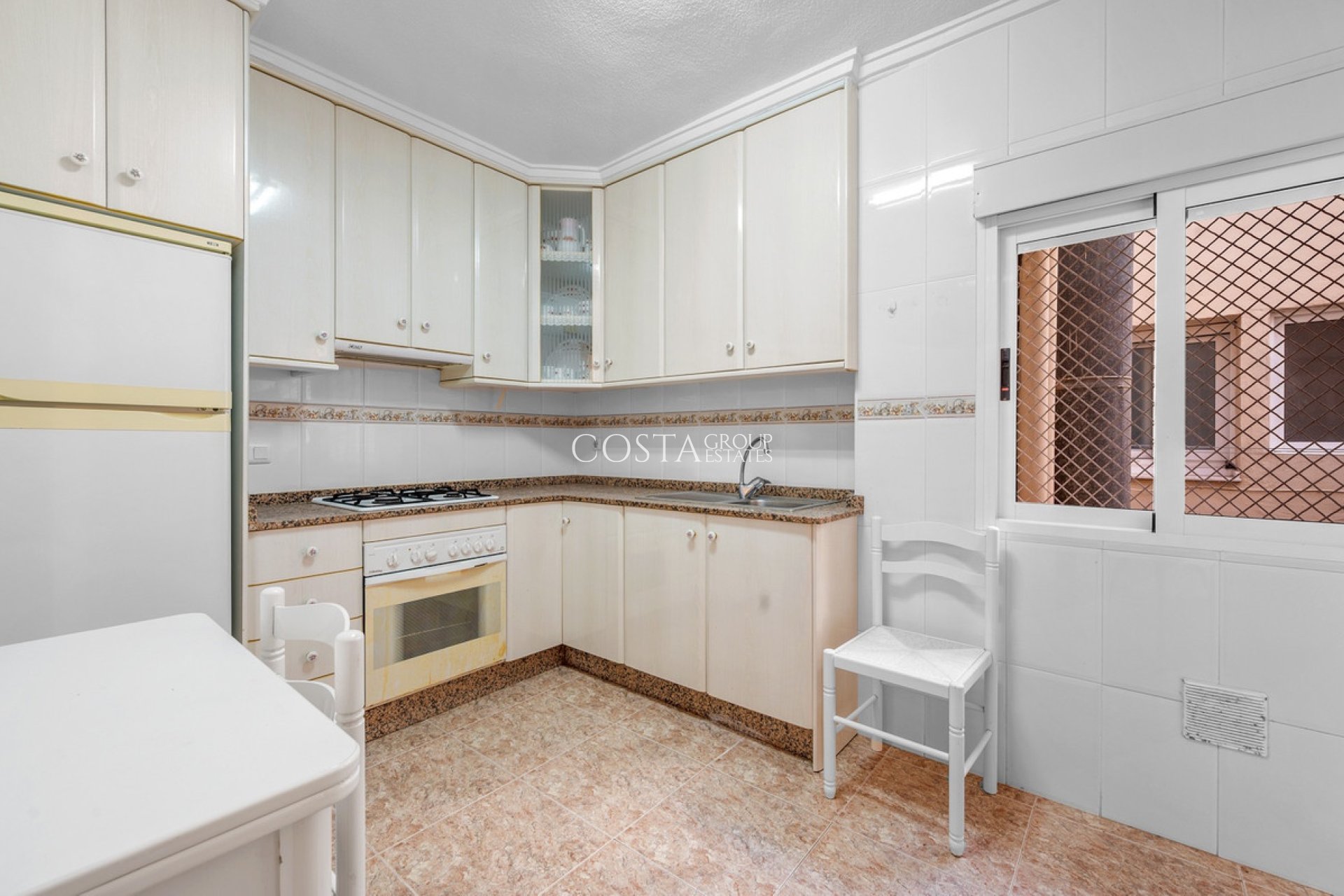 Resale - Apartments -
Torrevieja - Torrevieja Centro