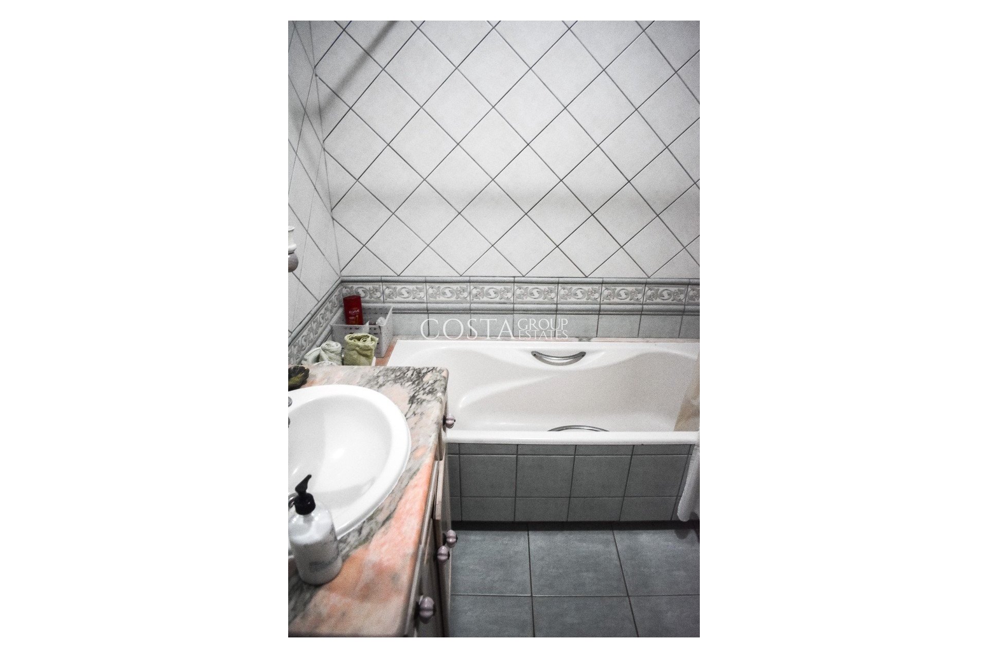 Resale - Apartments -
Torrevieja - Torrevieja Centro