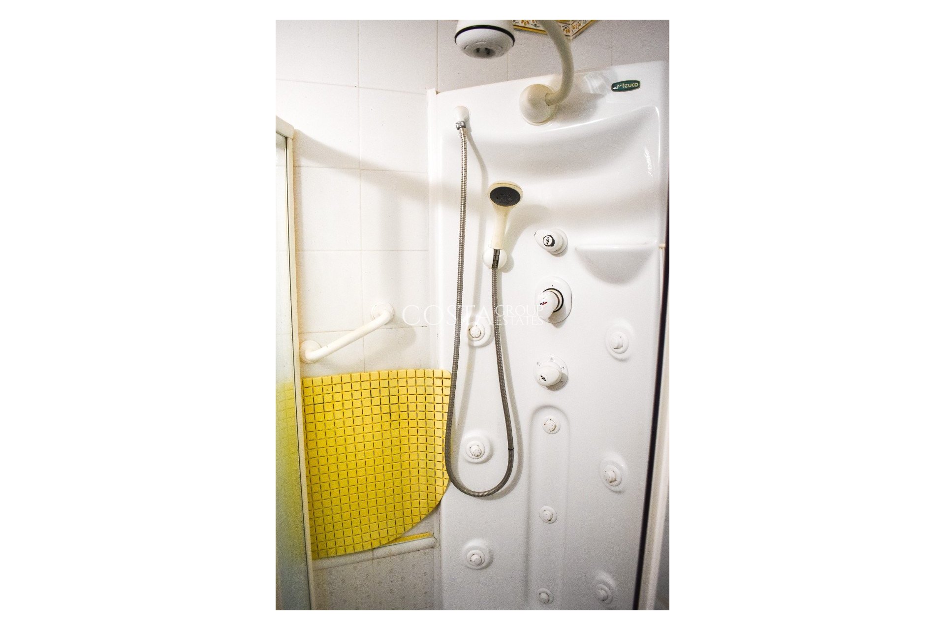 Resale - Apartments -
Torrevieja - Torrevieja Centro