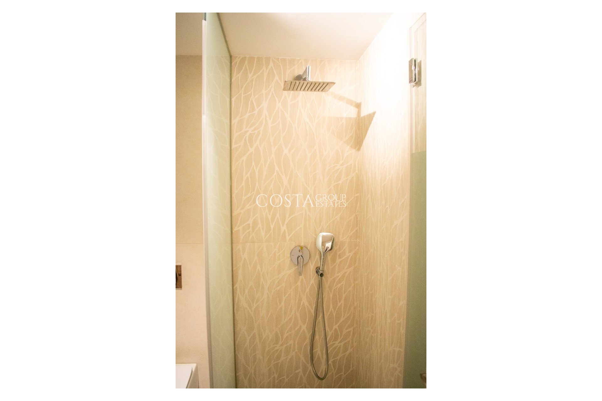 Resale - Apartments -
Torrevieja - Torrevieja Centro