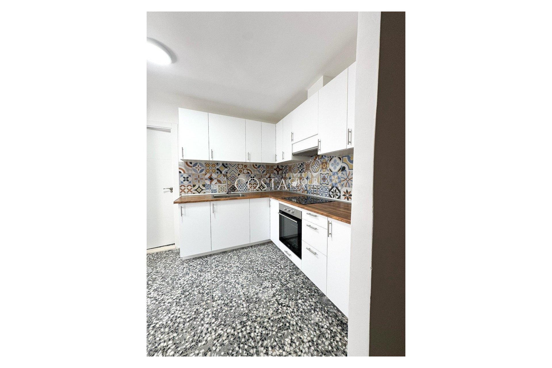 Resale - Apartments -
Torrevieja - Torrevieja Centro