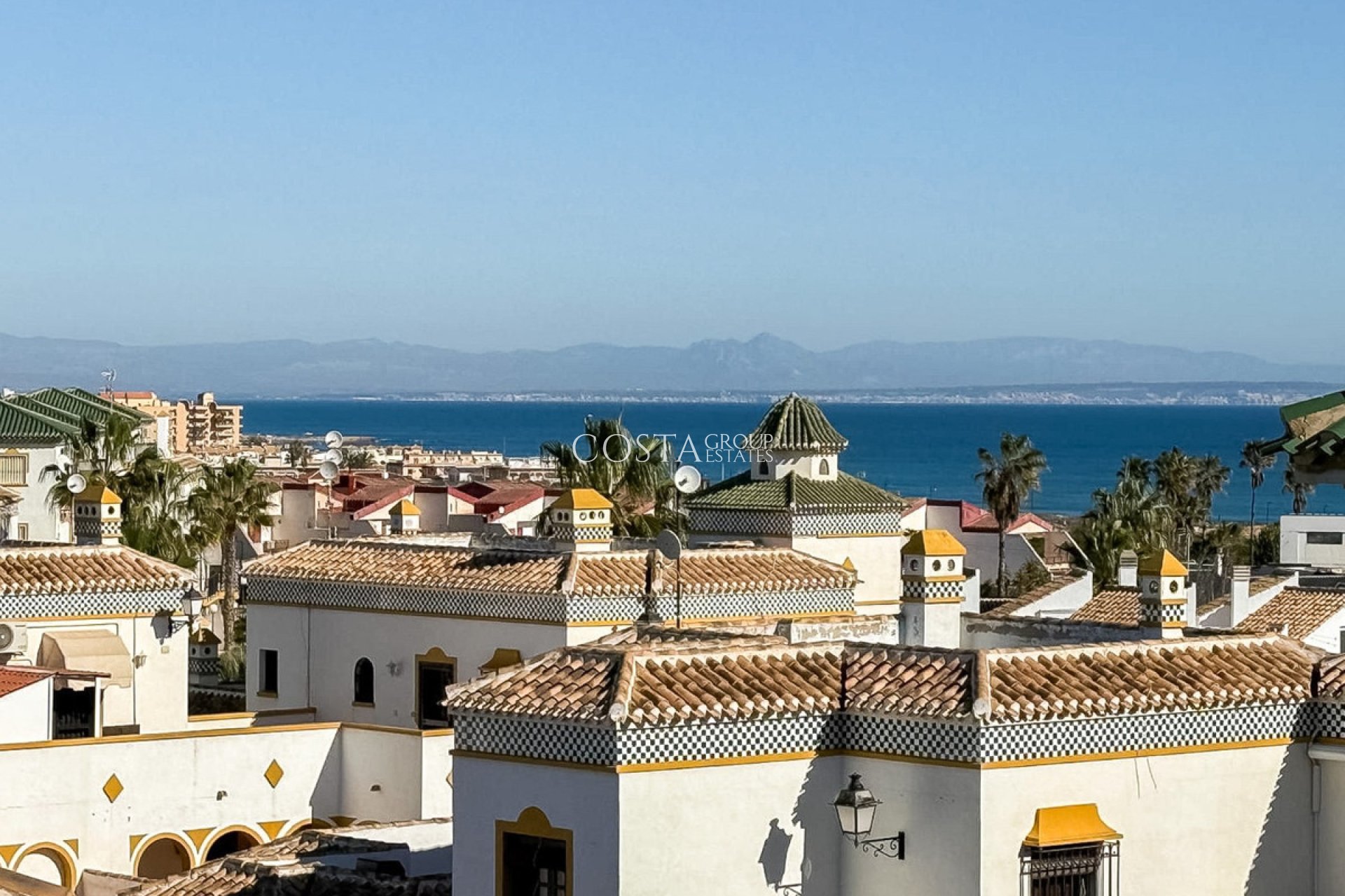 Resale - Apartments -
Torrevieja - Torrevieja Centro