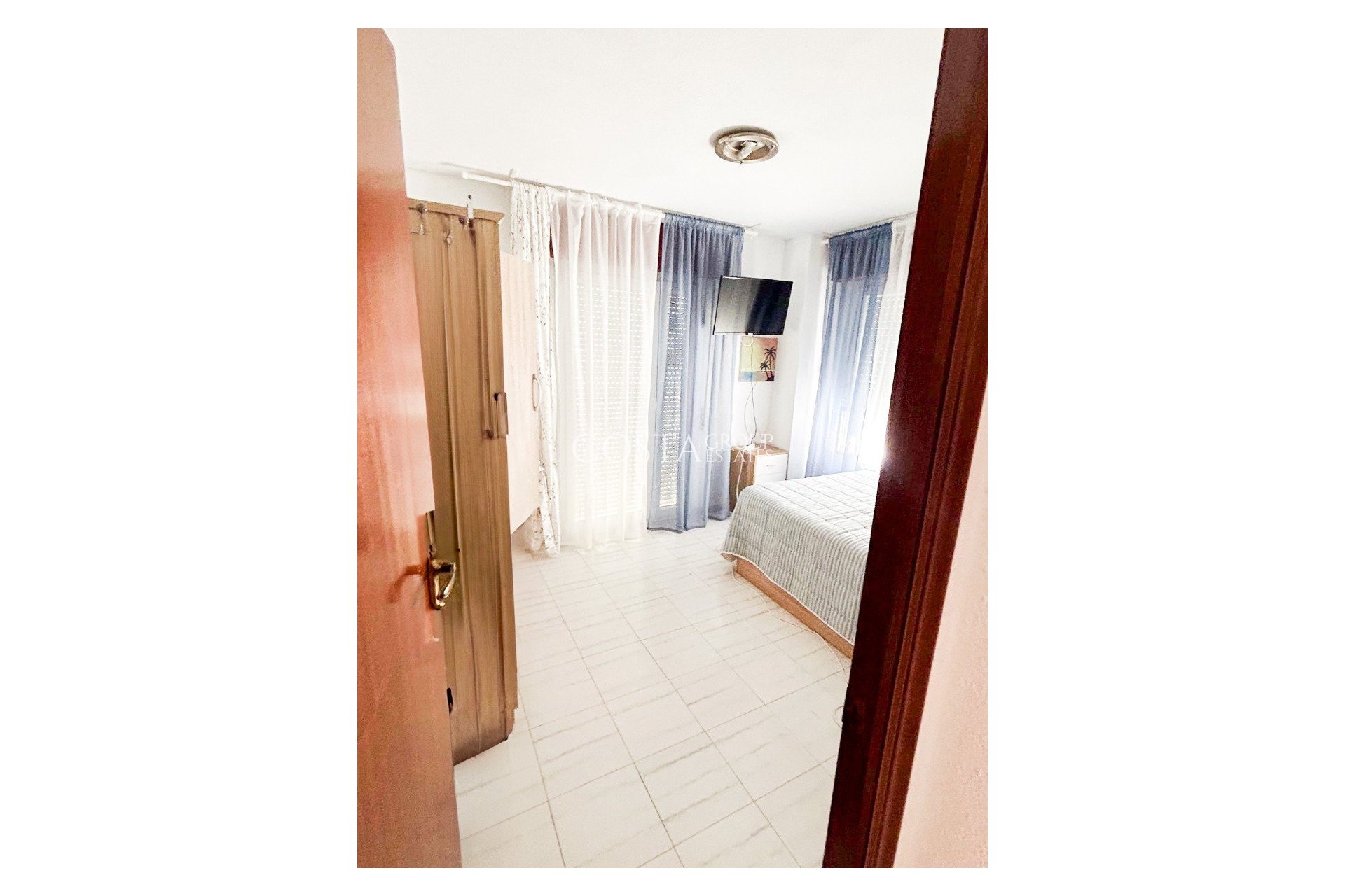 Resale - Apartments -
Torrevieja - Torrevieja Centro