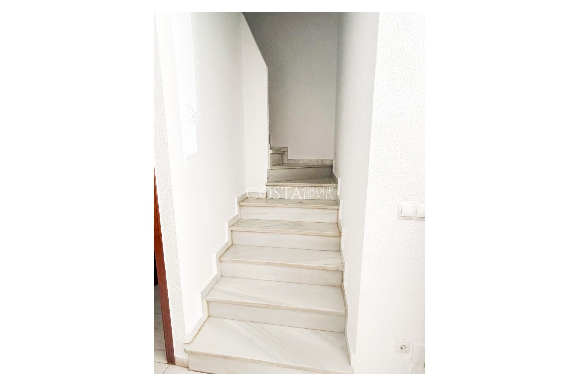 Resale - Apartments -
Torrevieja - Torrevieja Centro