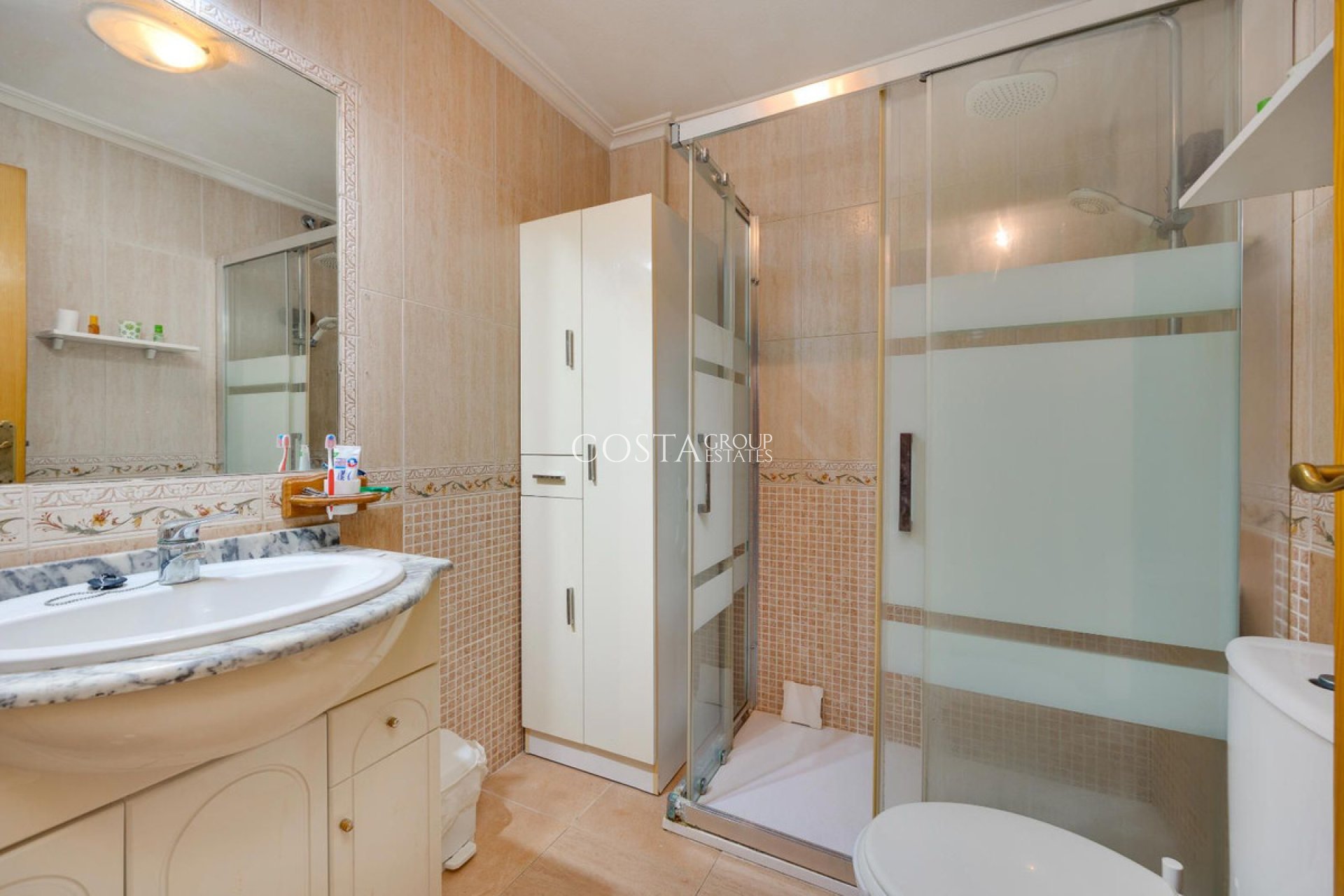 Resale - Apartments -
Torrevieja - Torrevieja Centro