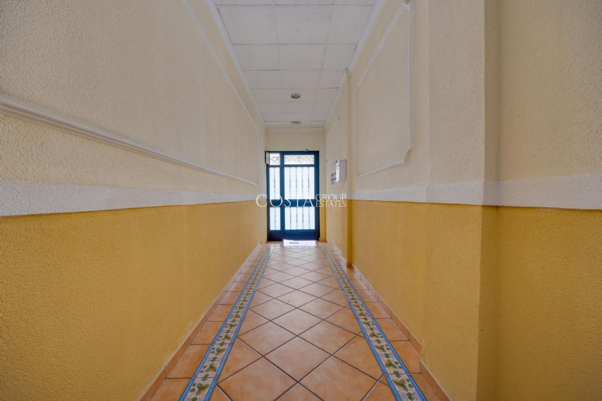 Resale - Apartments -
Torrevieja - Torrevieja Centro