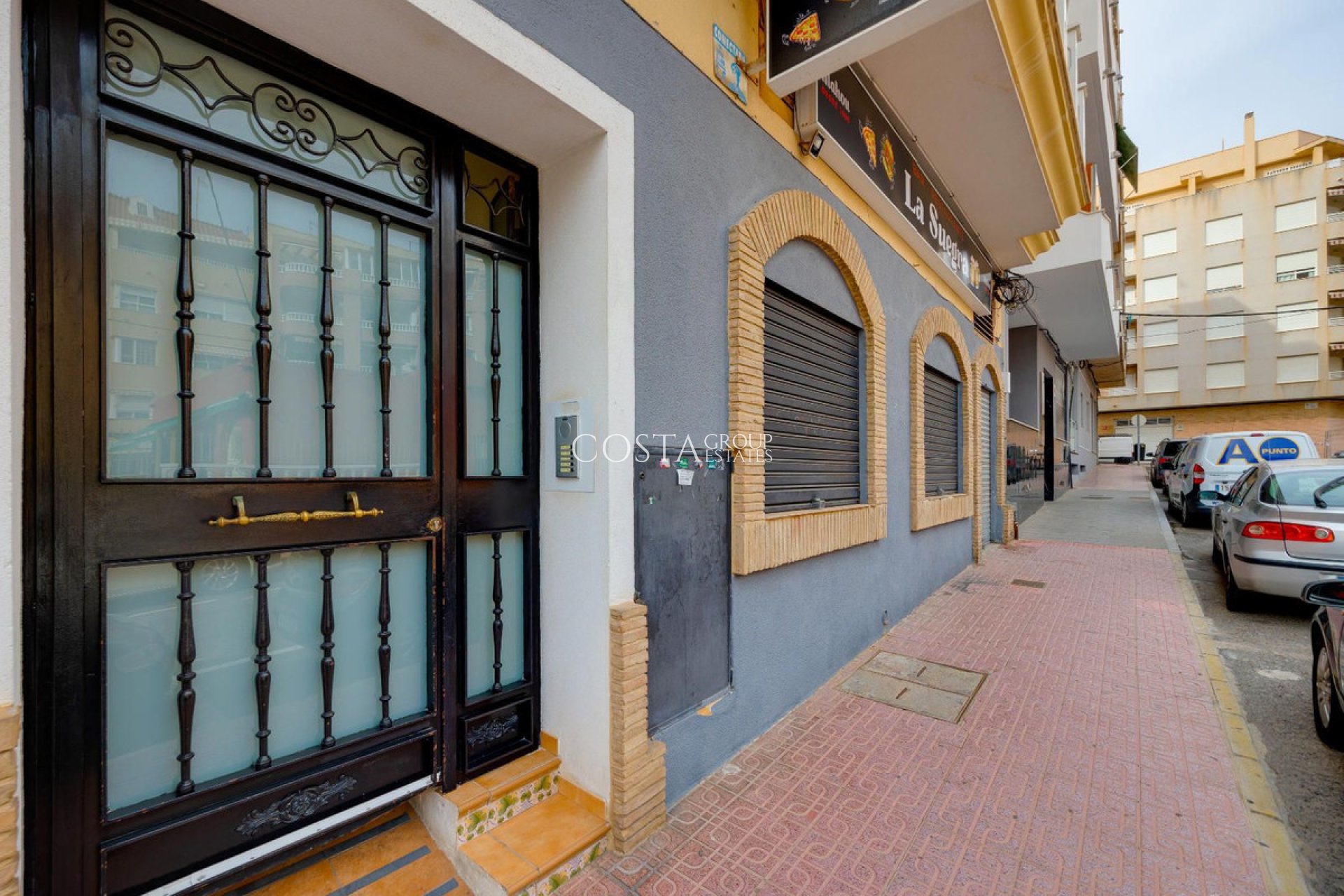 Resale - Apartments -
Torrevieja - Torrevieja Centro