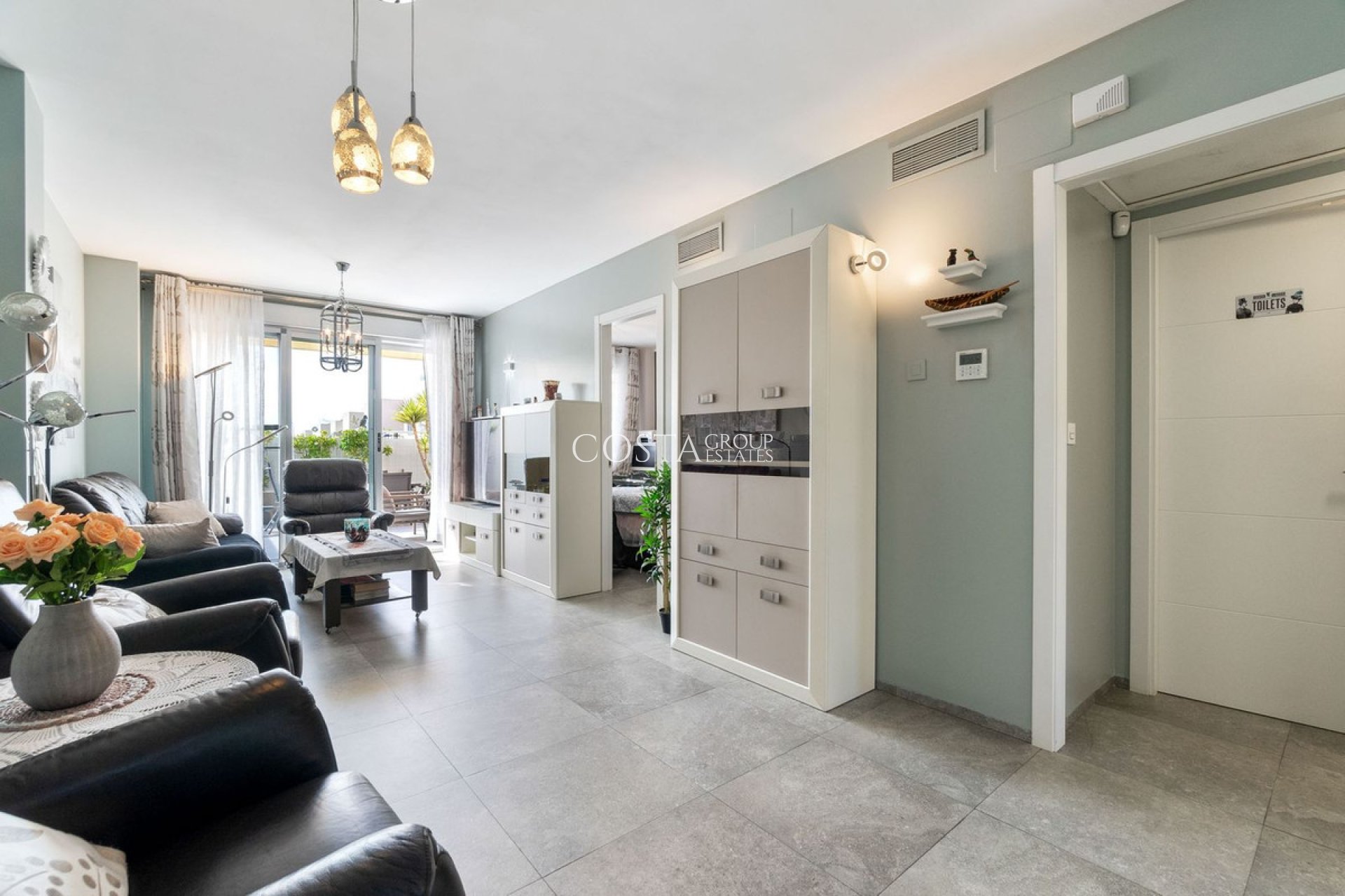 Resale - Apartments -
Torrevieja - Torrevieja Centro