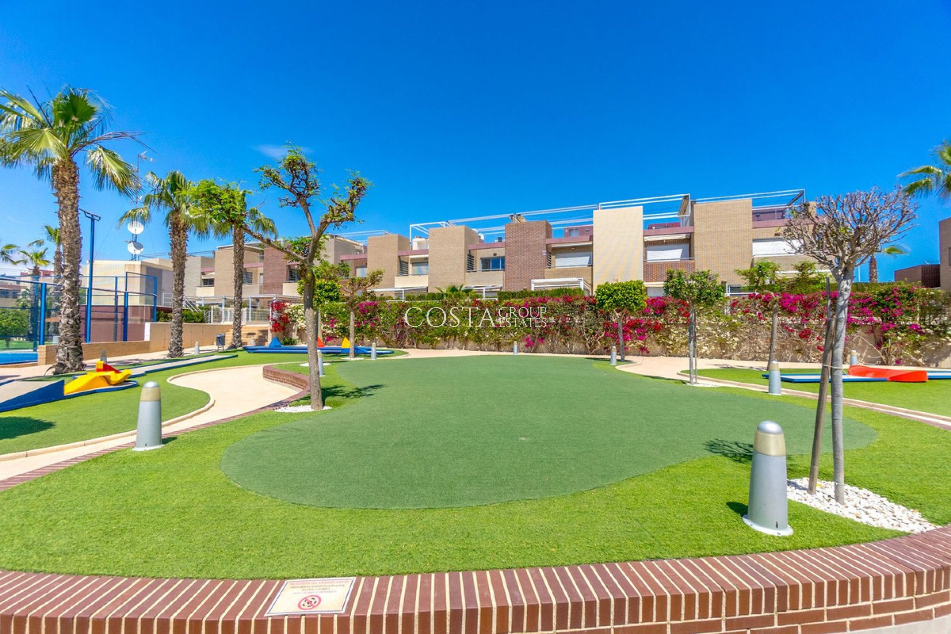 Resale - Apartments -
Torrevieja - Torrevieja Centro