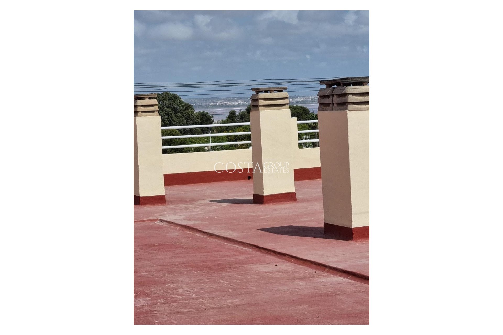 Resale - Apartments -
Torrevieja