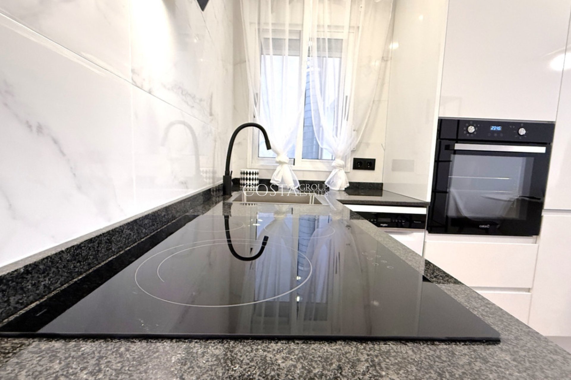 Resale - Apartments -
Torrevieja