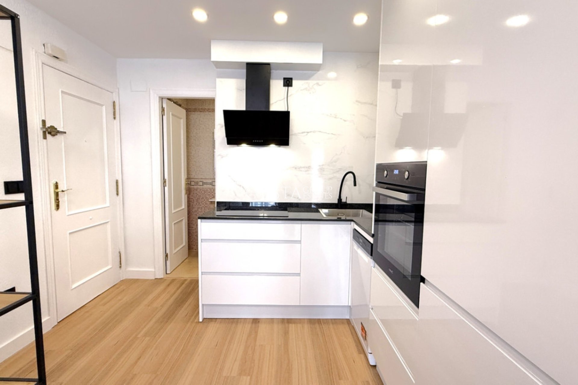 Resale - Apartments -
Torrevieja