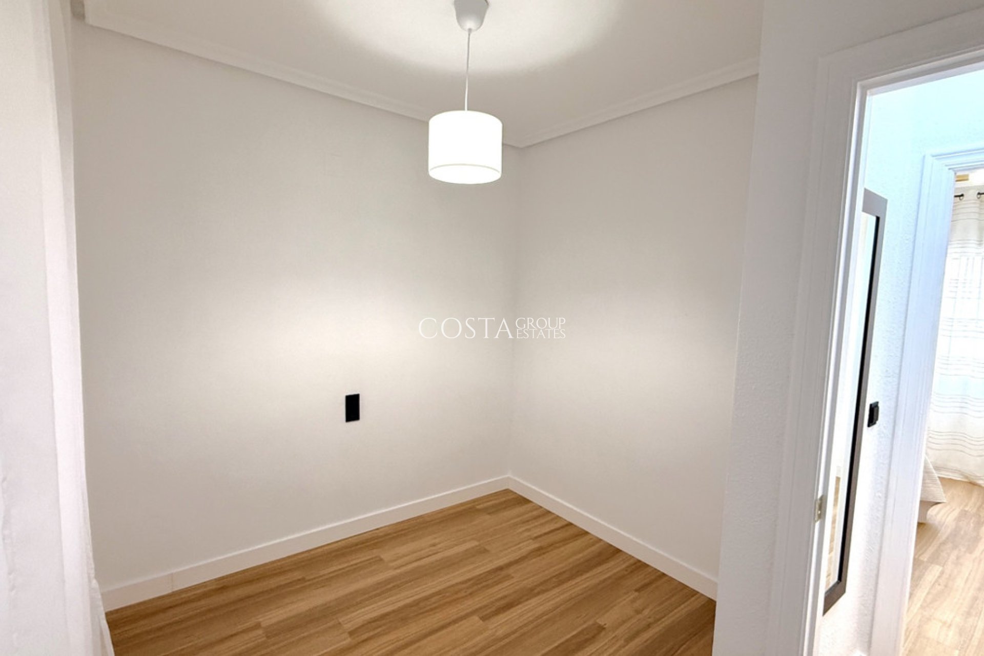 Resale - Apartments -
Torrevieja