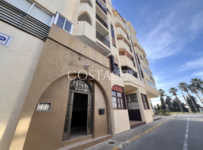 Resale - Apartments -
Torrevieja