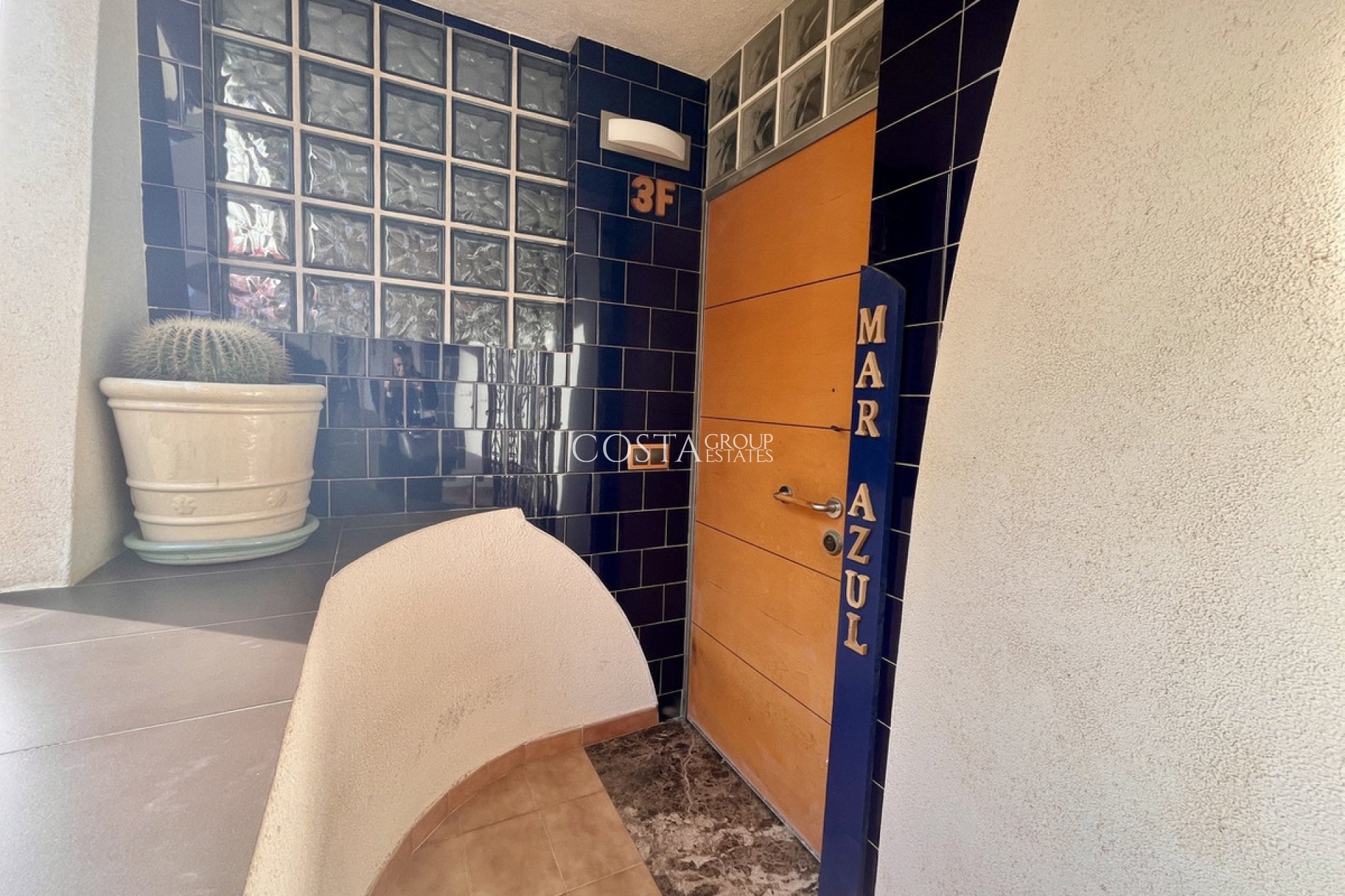 Resale - Apartments -
Torrevieja