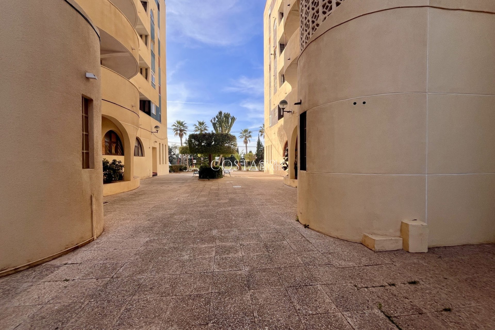 Resale - Apartments -
Torrevieja