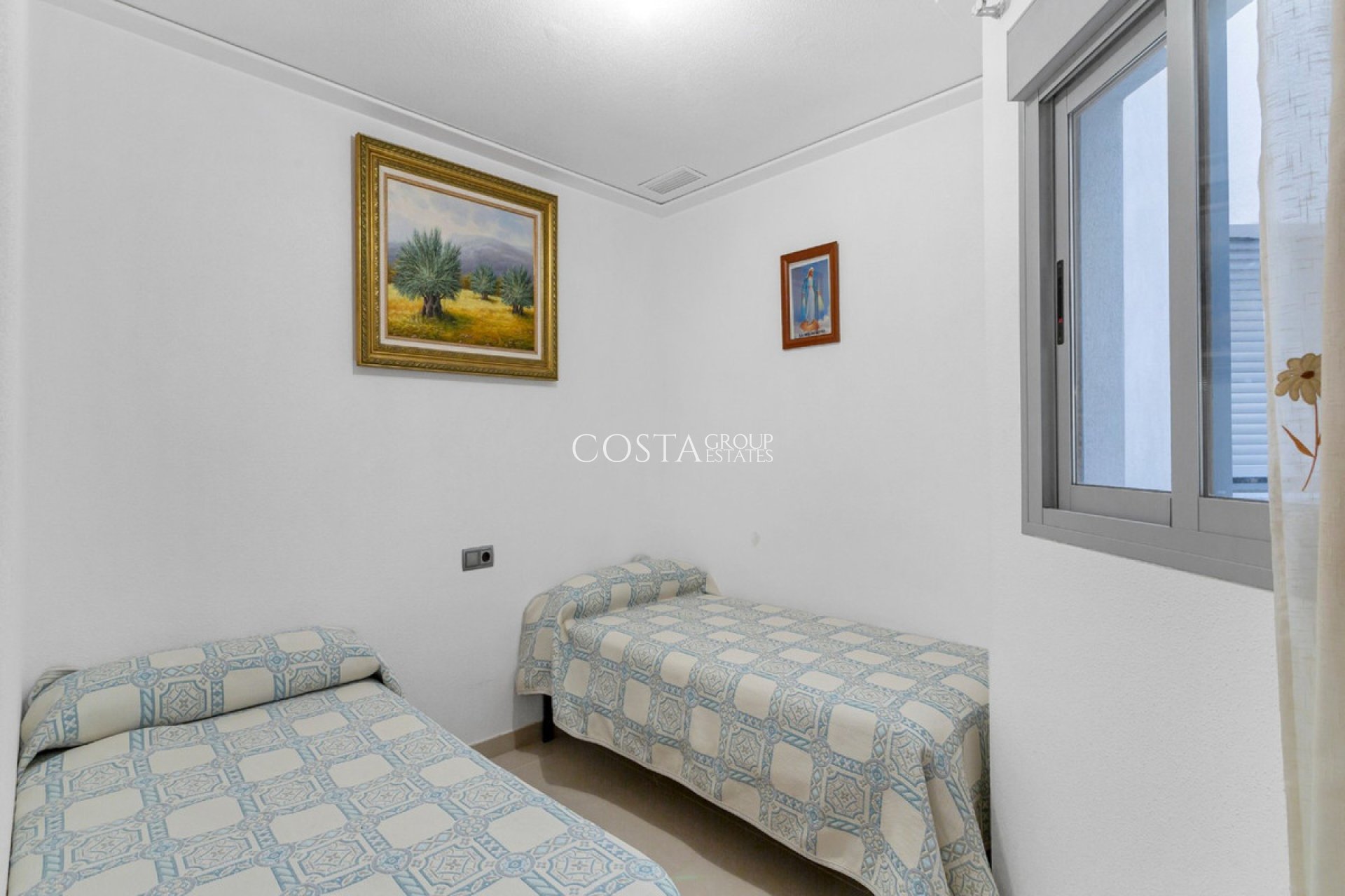 Resale - Apartments -
Torrevieja