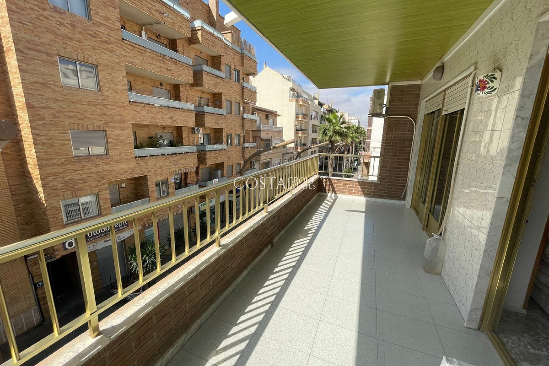 Resale - Apartments -
Torrevieja