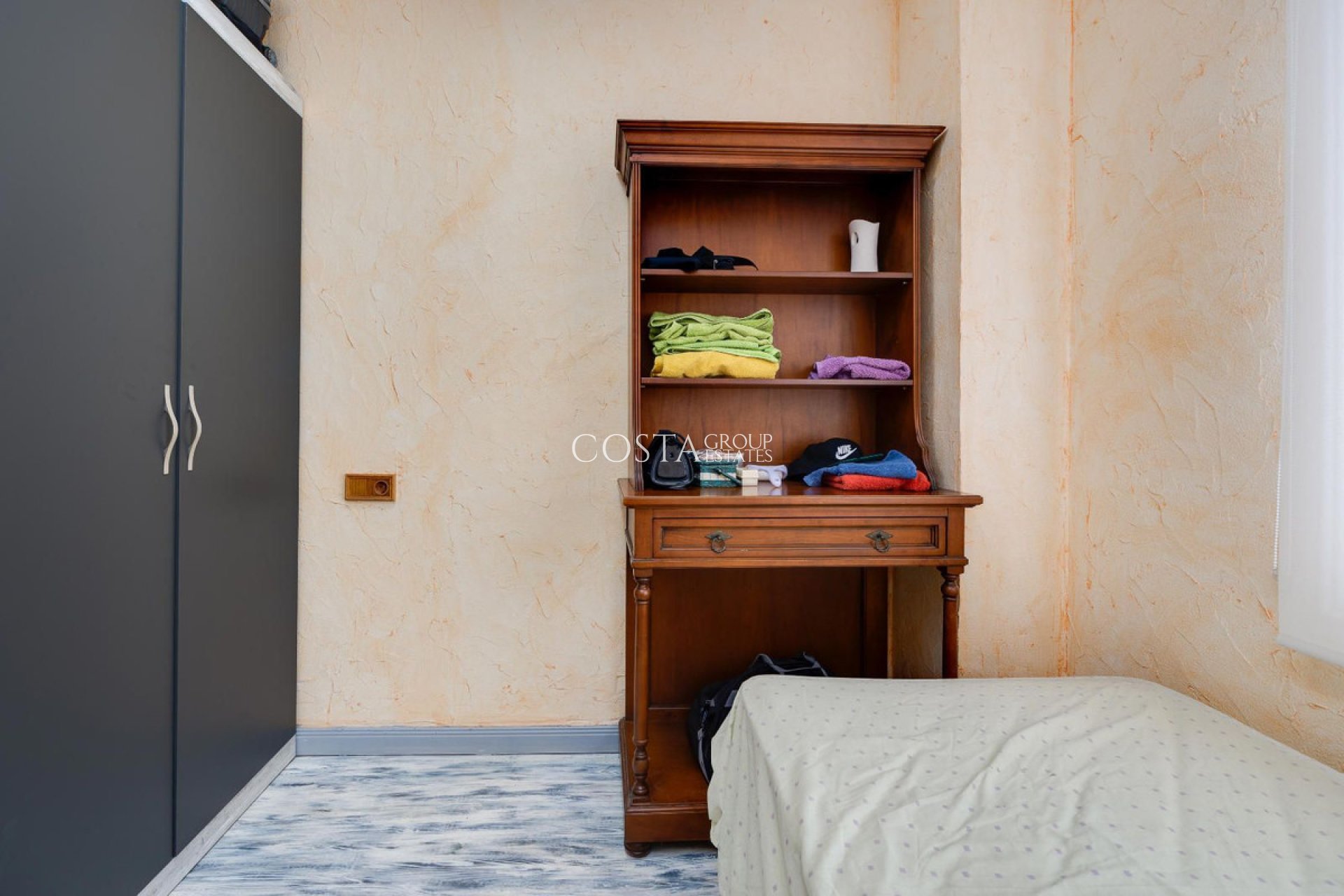 Resale - Apartments -
Torrevieja