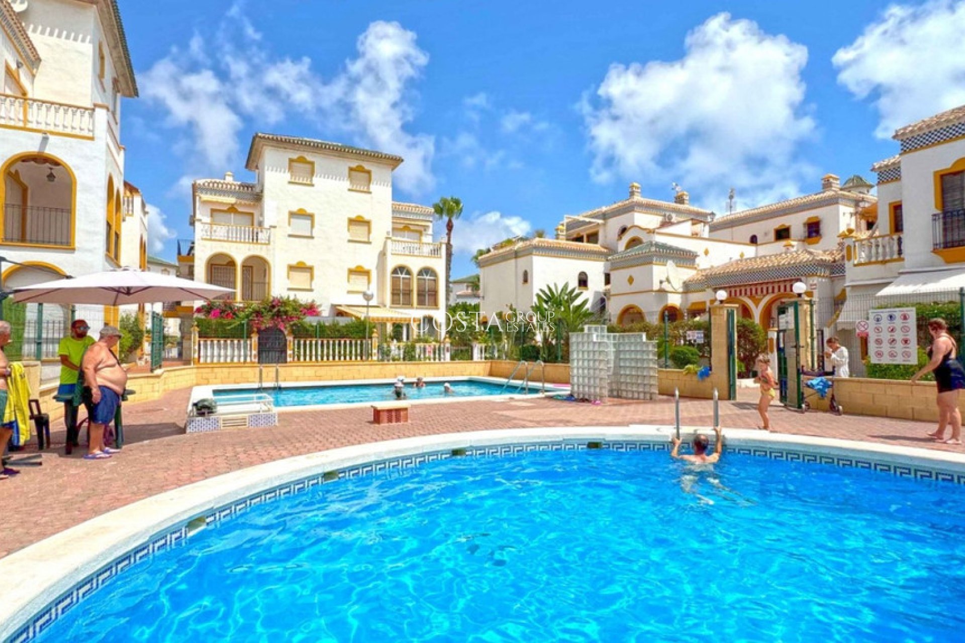 Resale - Apartments -
Torrevieja