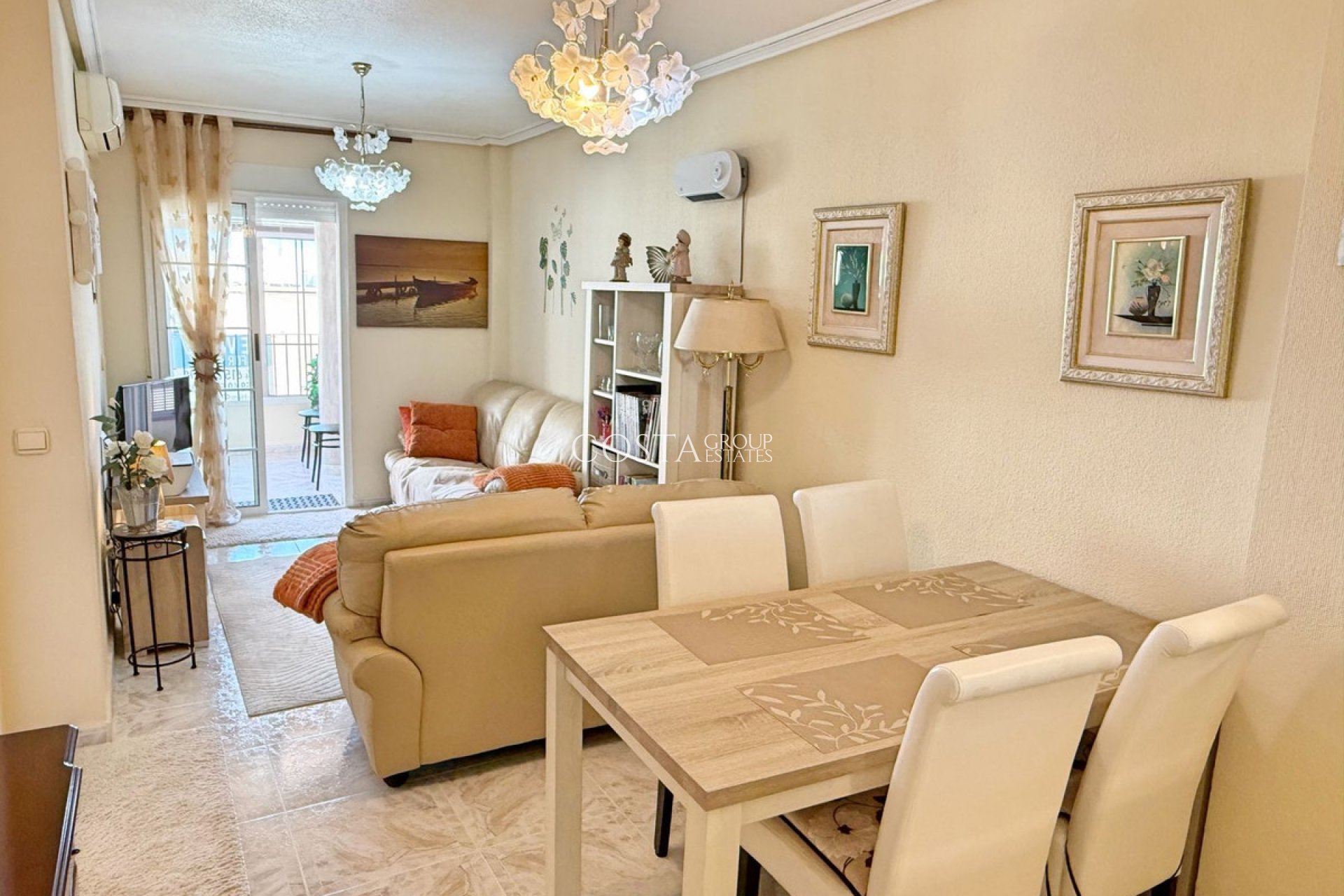 Resale - Apartments -
Torrevieja