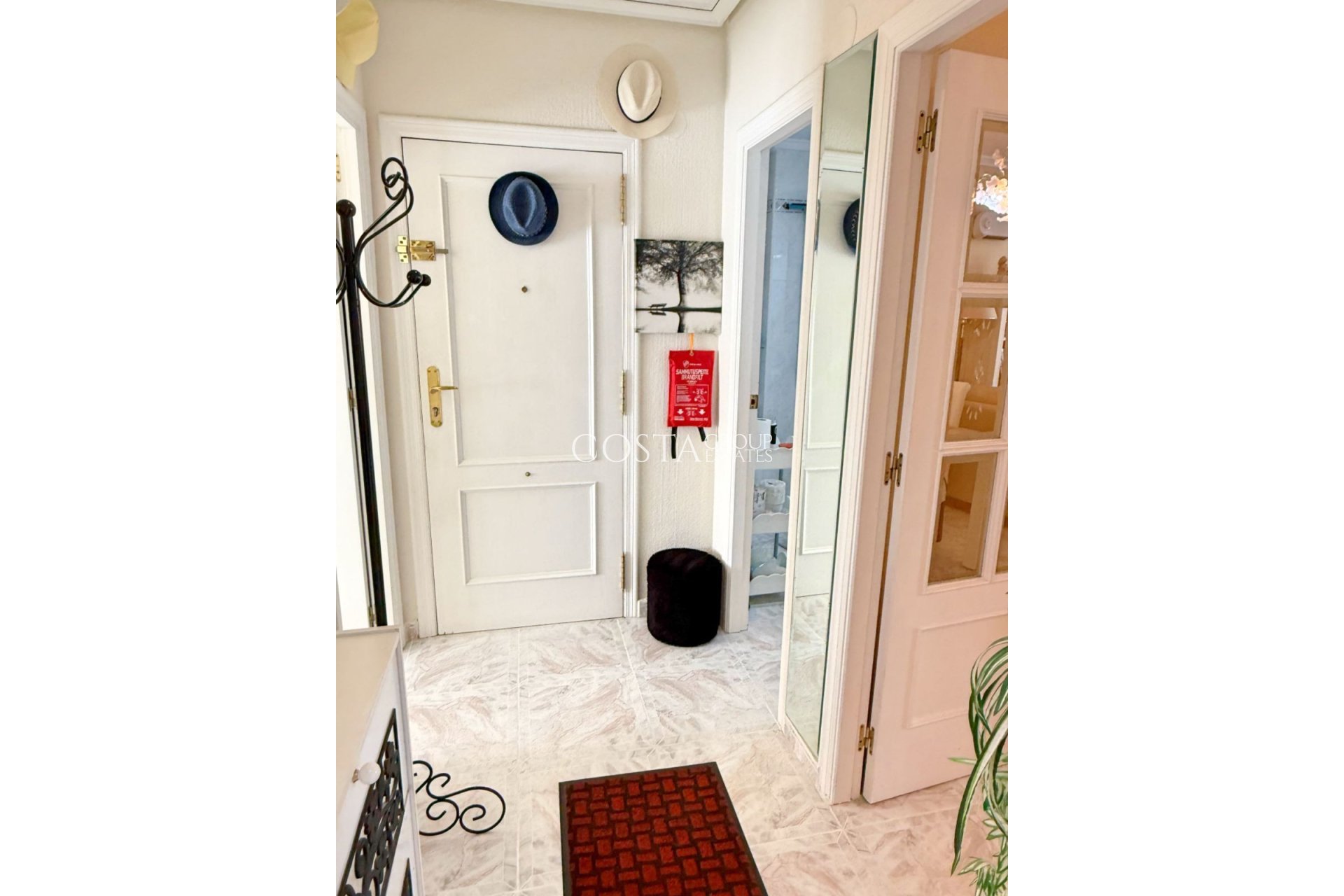 Resale - Apartments -
Torrevieja