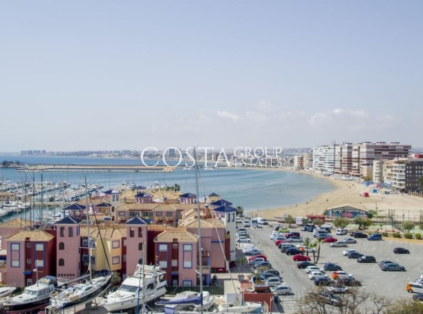 Resale - Apartments -
Torrevieja