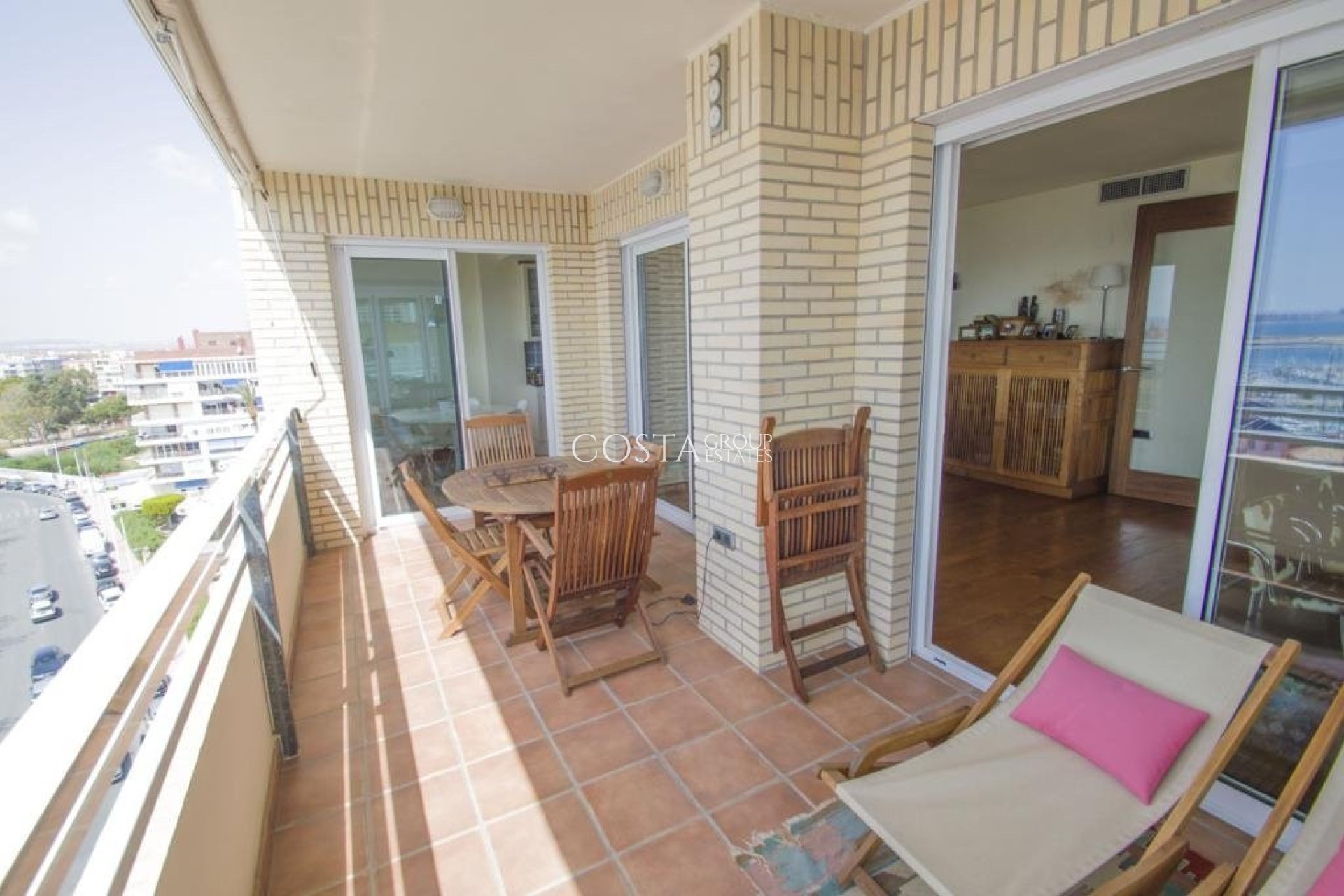 Resale - Apartments -
Torrevieja