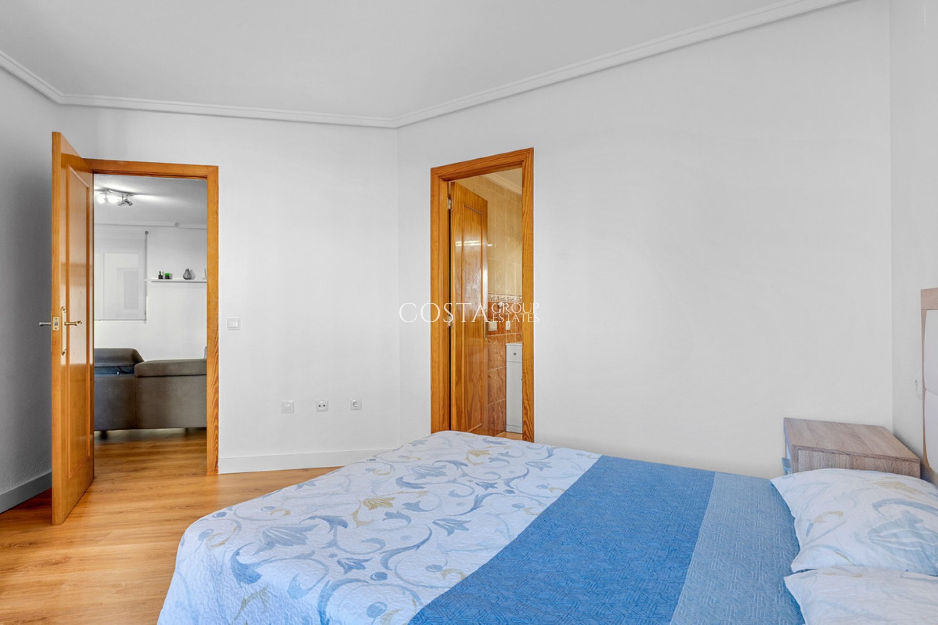Resale - Apartments -
Torrevieja